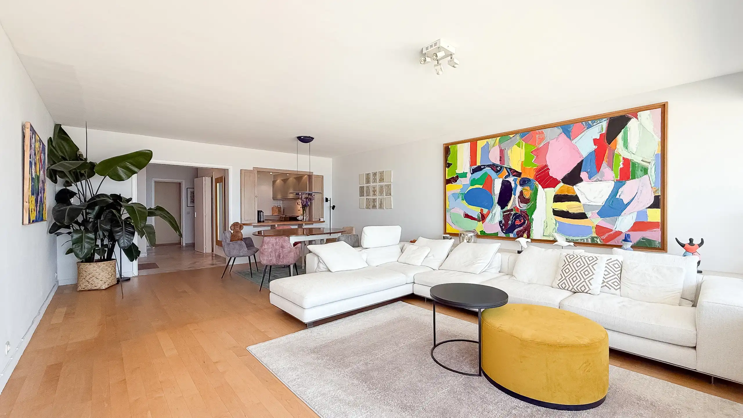 Appartement met frontaal zeezicht op de Zeedijk in het Zoute foto 5