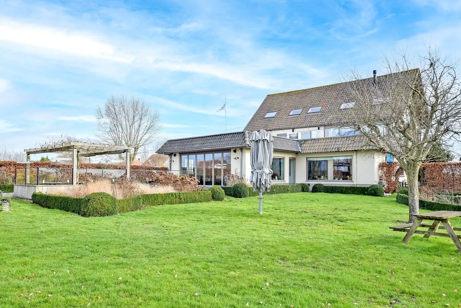 Restaurant met privéwoning en 2 B&B-kamers op 4.370 m² foto 8