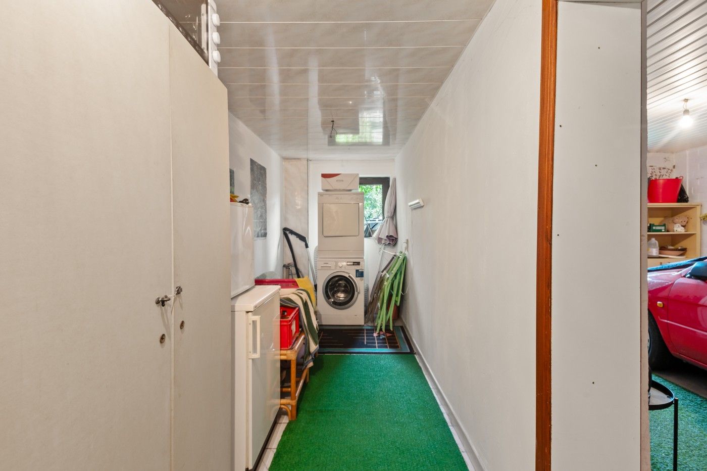 Te renoveren bel-etagewoning met 3 slpk., inpandige garage en tuin foto 20