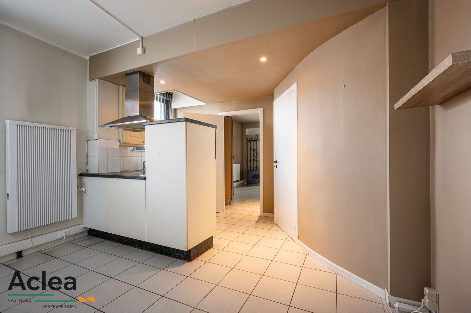 Centraal gelegen gelijkvloers hoekappartement foto 3