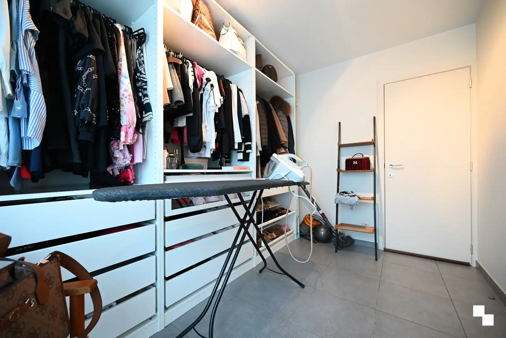 Perfect onderhouden appartement op centrumlocatie te Izegem foto 15