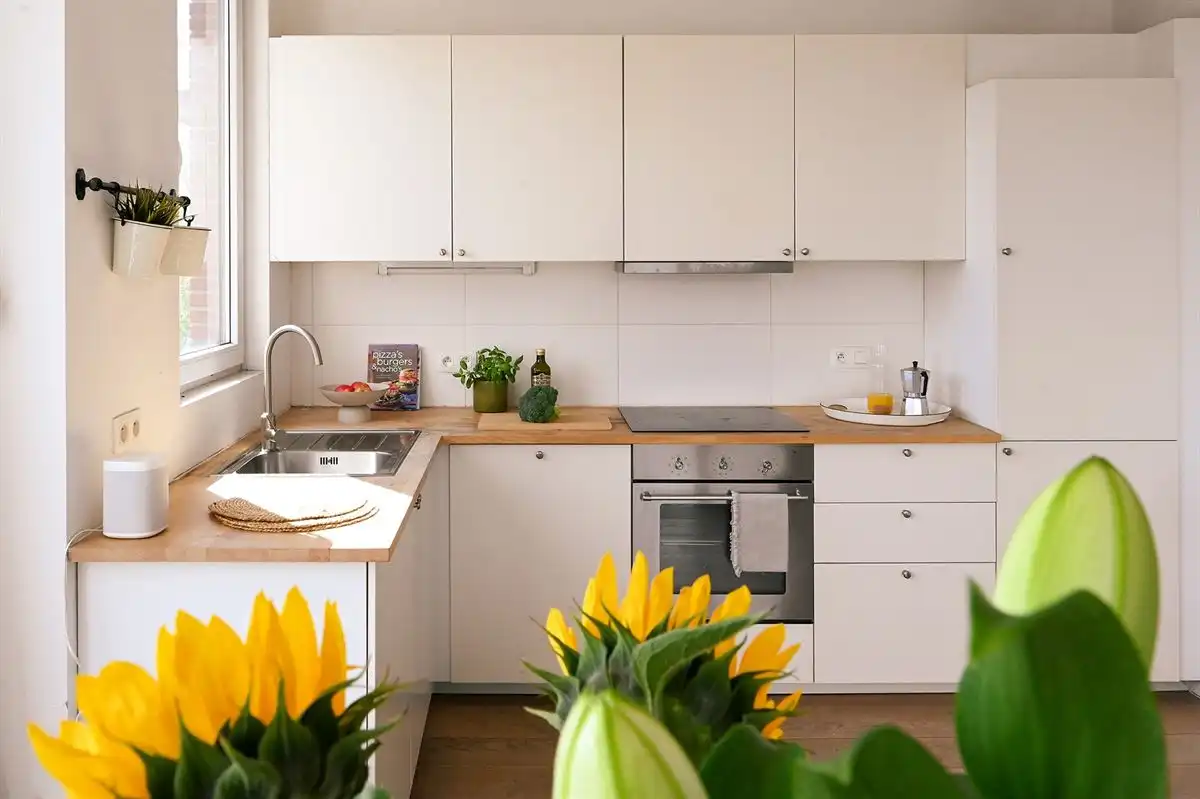 Supergezellig lichtrijk hoekappartement met 2 slpk foto 8
