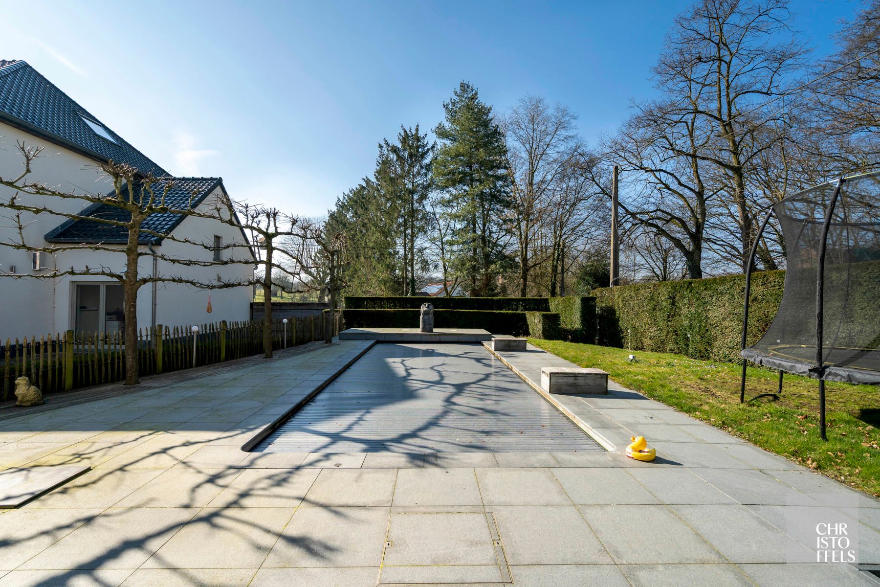 Totaal gerenoveerde villa (362 m²) met poolhouse (239 m²) in Opoeteren foto 2