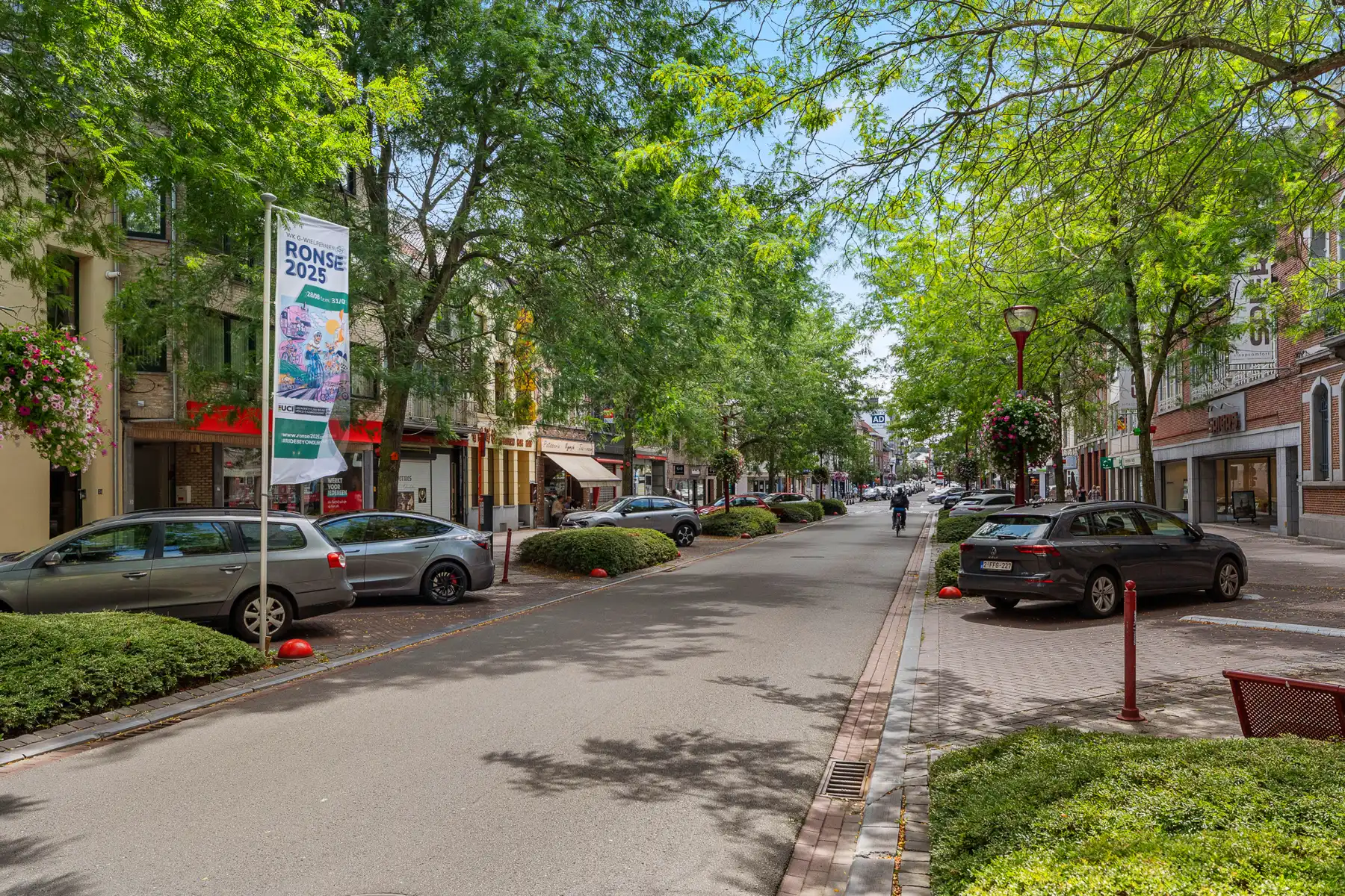 Ruime stadswoning met tuin-garage-commerciële mogelijkheden foto 24