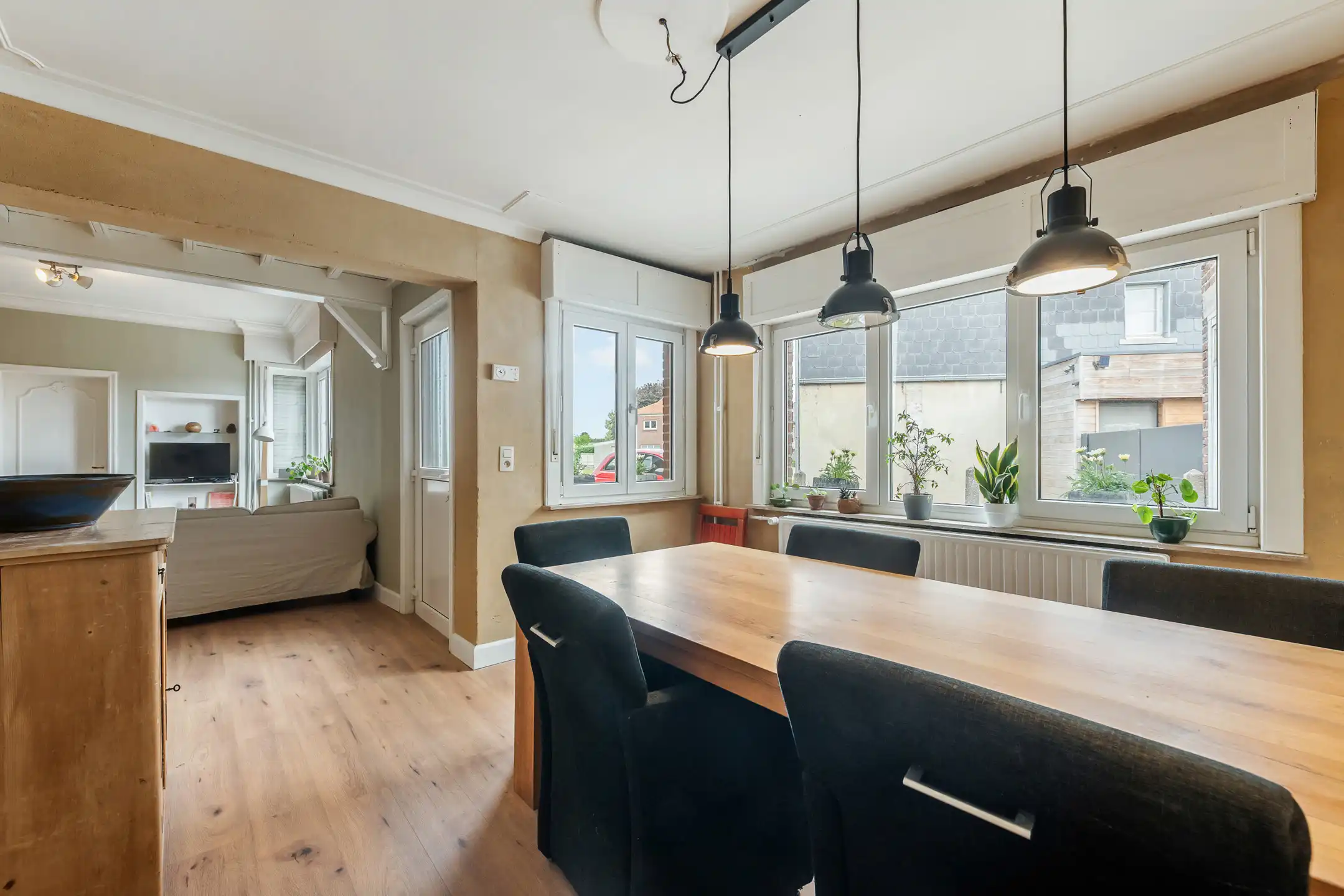 Veelzijdige woning met grote garage te Vlijtingen foto 9
