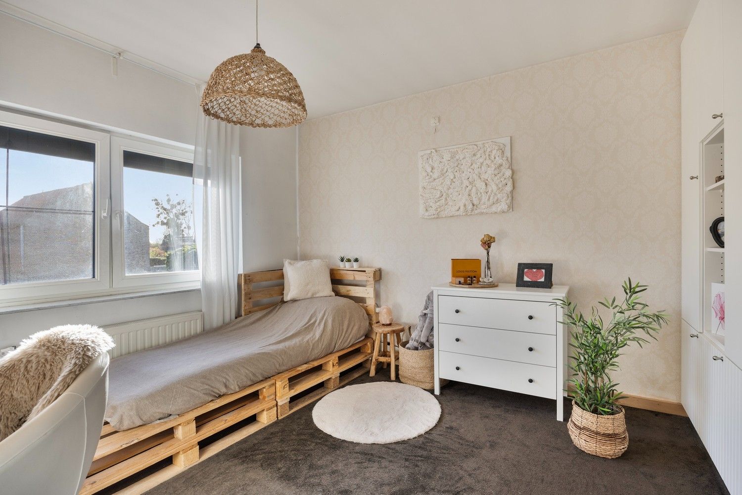 Moderne split-level woning met ruime tuin in Maasmechelen foto 14