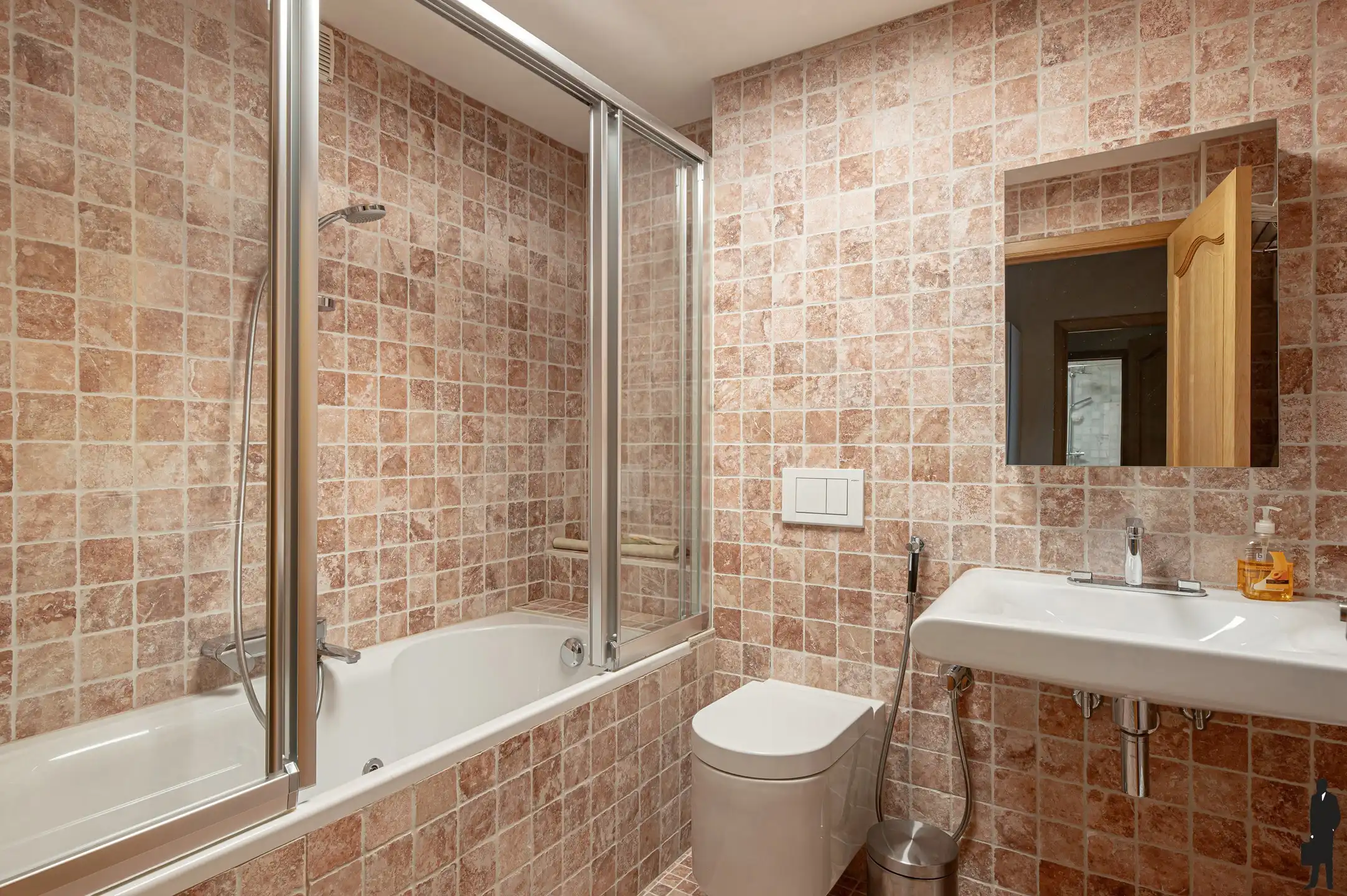 Prachtig en ruim appartement van 170 m² met groen uitzicht foto 9