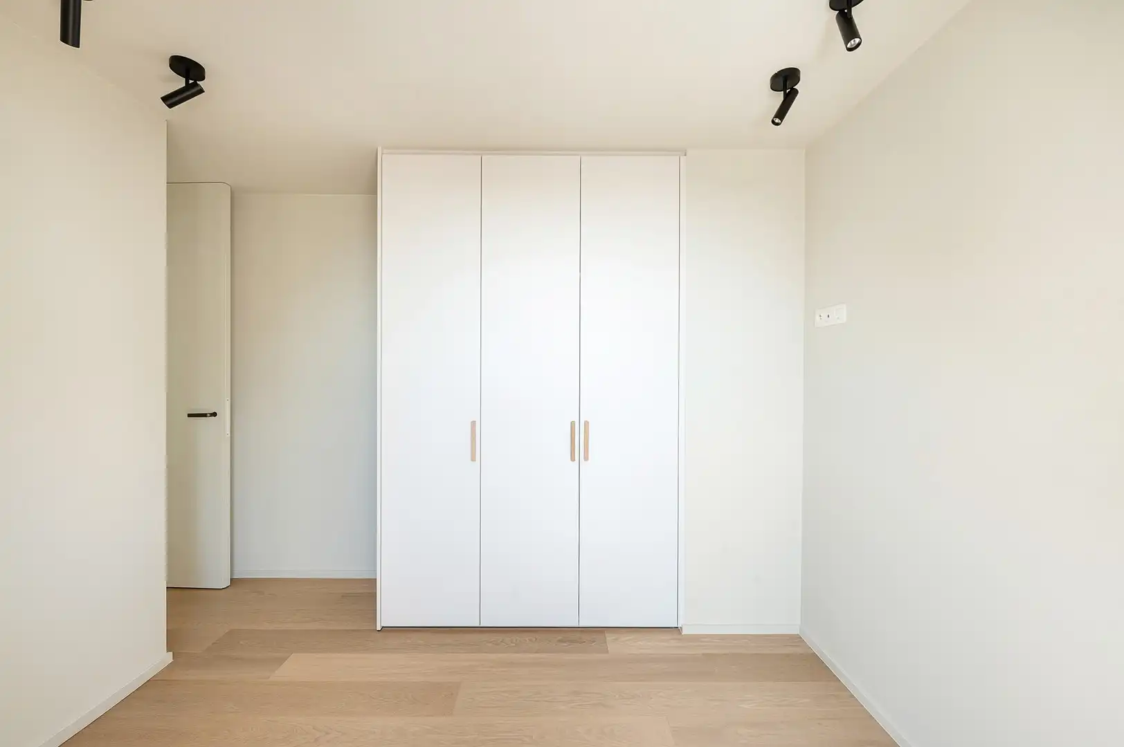 Nieuwbouw duplexappartement met prachtig zijdelings zeezicht. foto 18