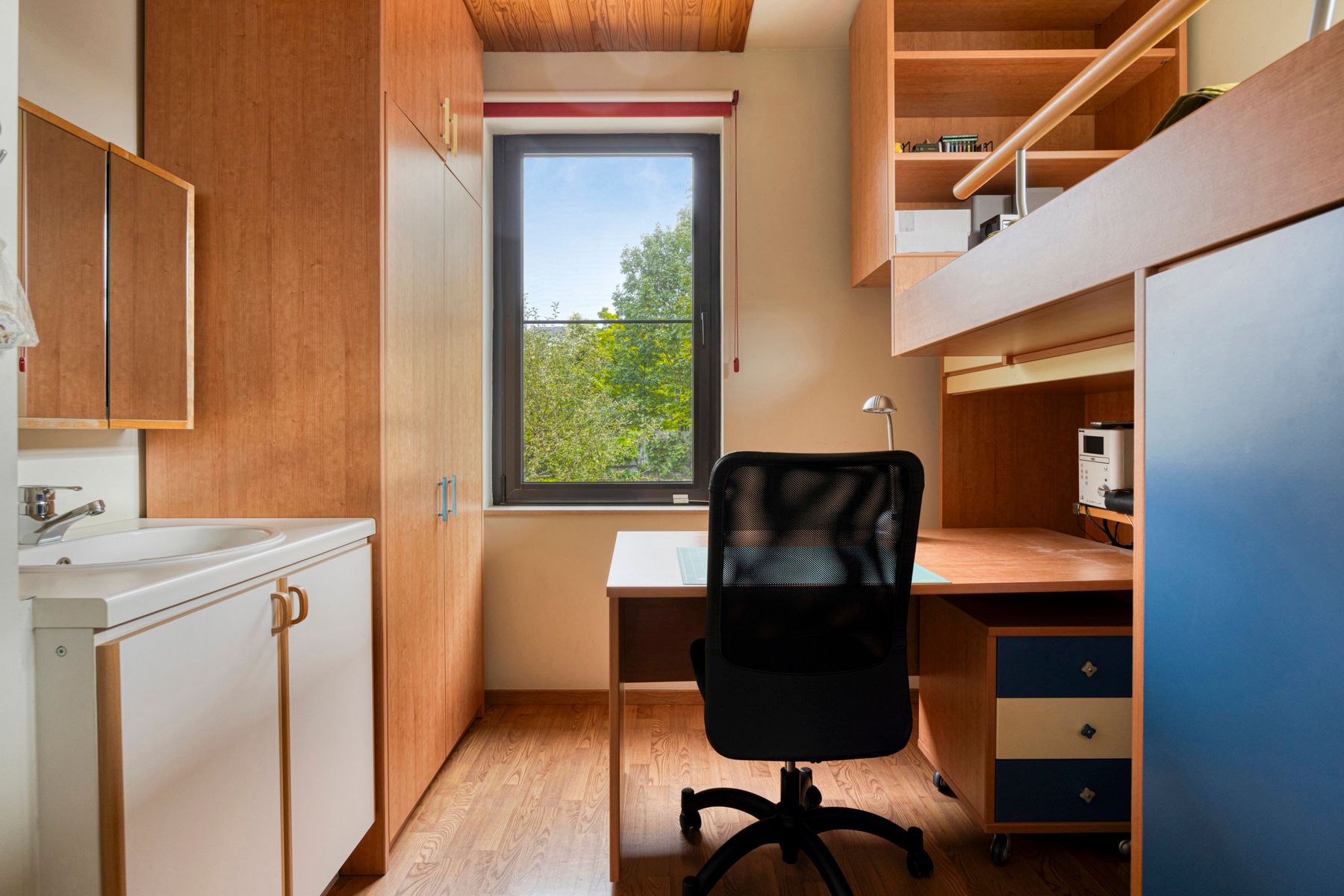 Karaktervolle en instapklare woning in het hart van Dilbeek foto 16