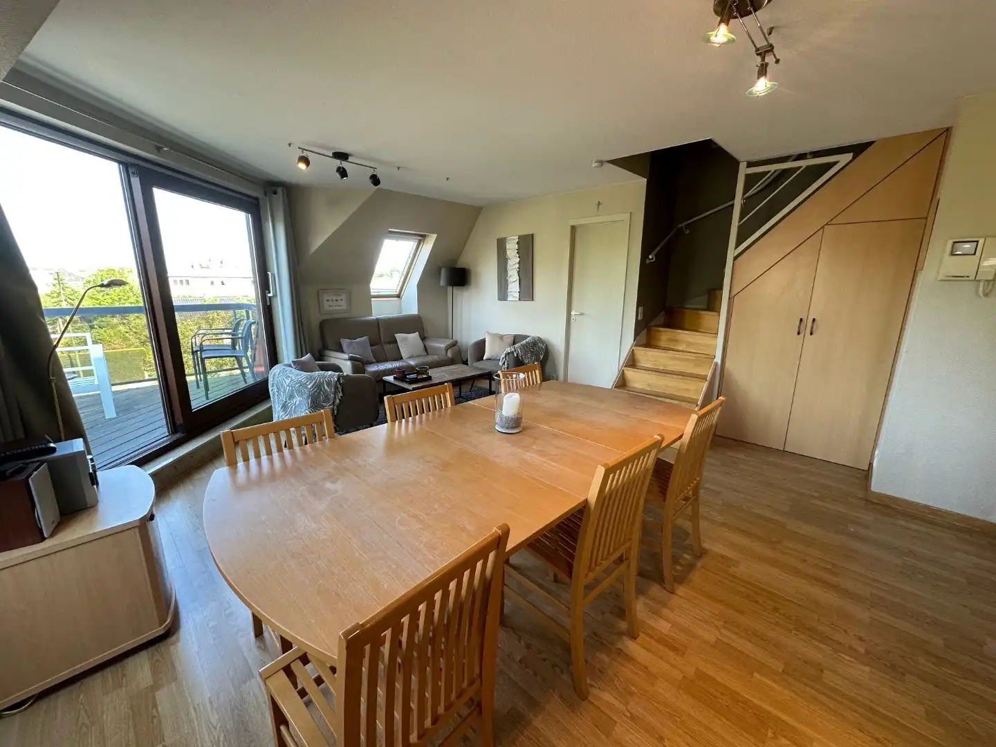 Ruim duplexappartement met 4 slaapkamers in De Panne – vlakbij zee en Esplanade foto 3