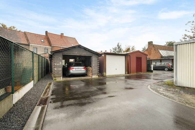 Licht op te frissen woning te koop! GARAGE ACHTERAAN!!!! foto 13