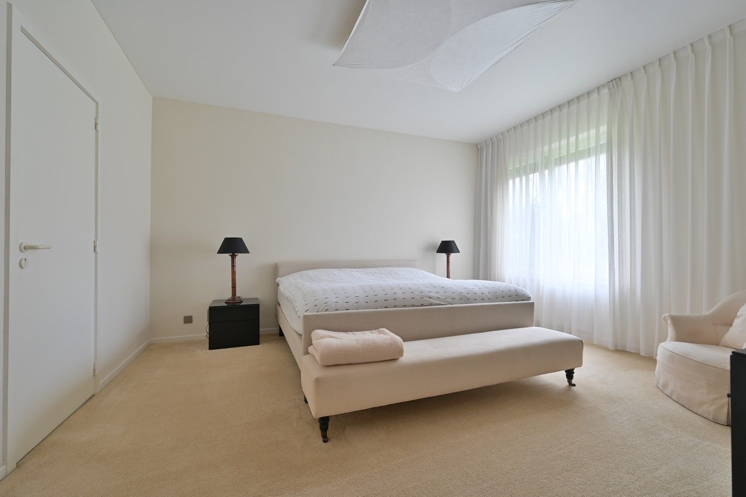Exclusief, gelijkvloers villa-appartement van 275 m² met 4 slaapkamers, op unieke locatie in Parkdomein Petersheim, nabij het centrum van Lanaken foto 16