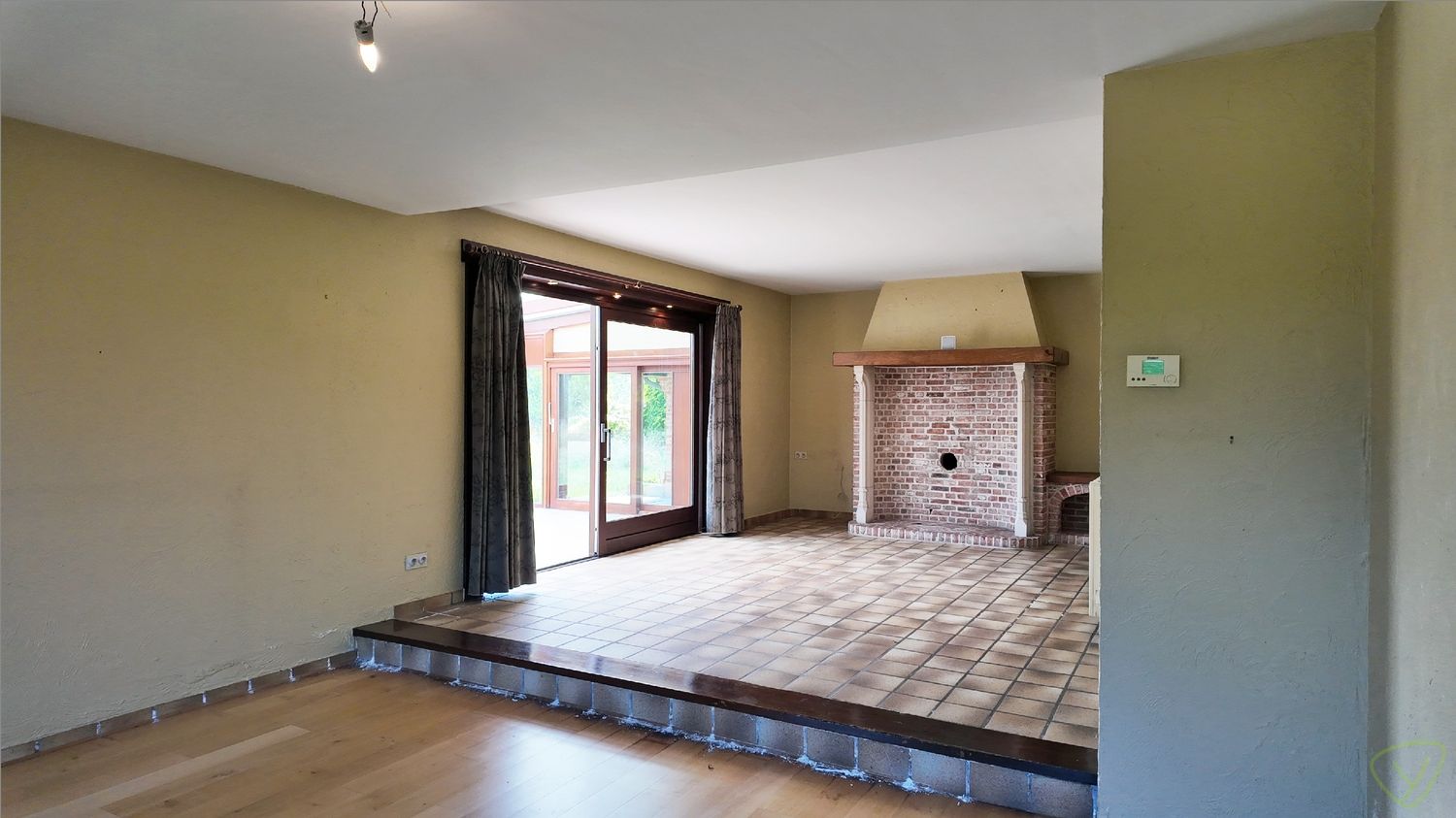 Villa op zonnig en ruim perceel met investeringspotentieel foto 4