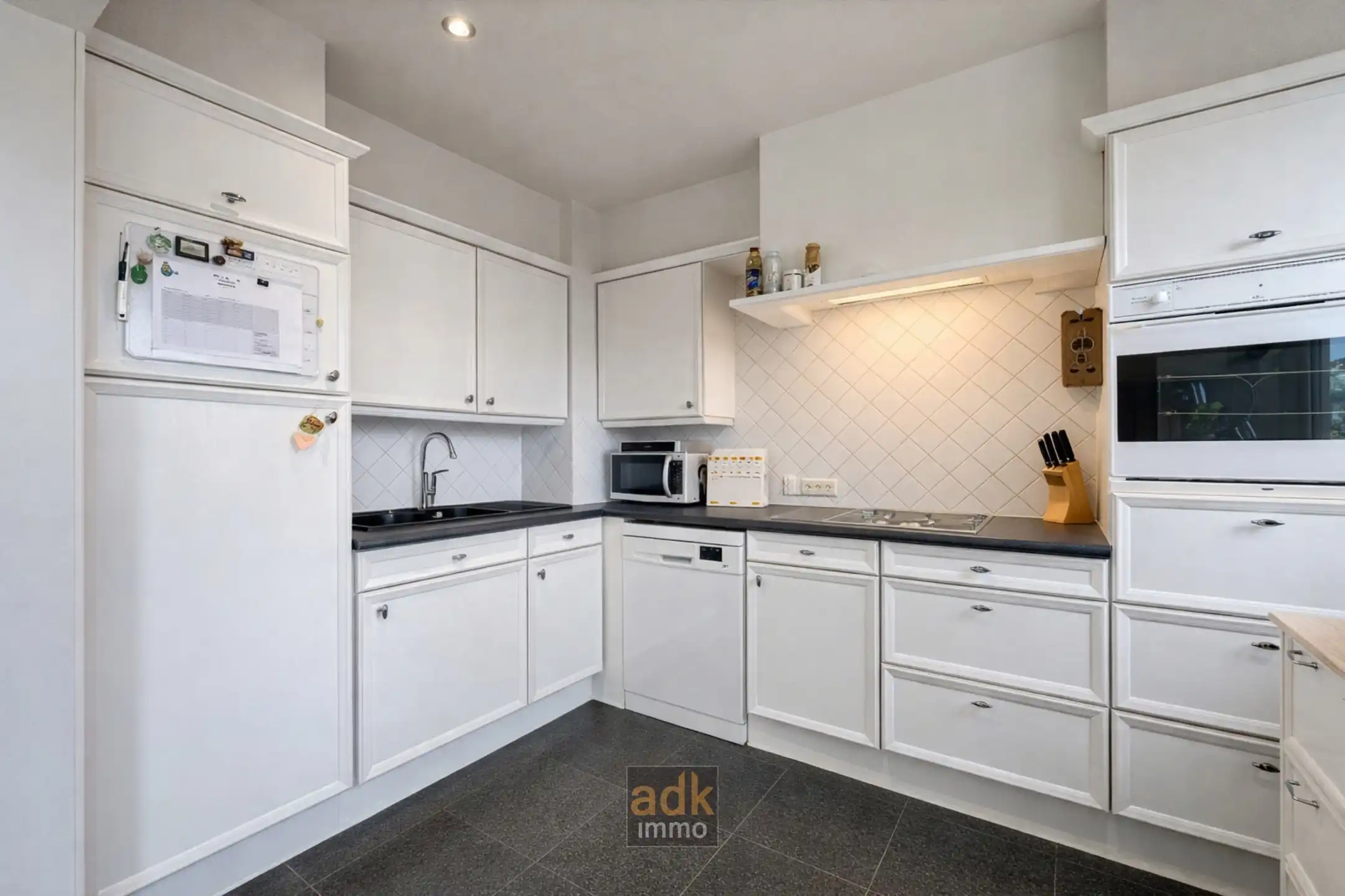 Bel-etagewoning met zonnige tuin op topligging nabij Brugse binnenstad foto 8