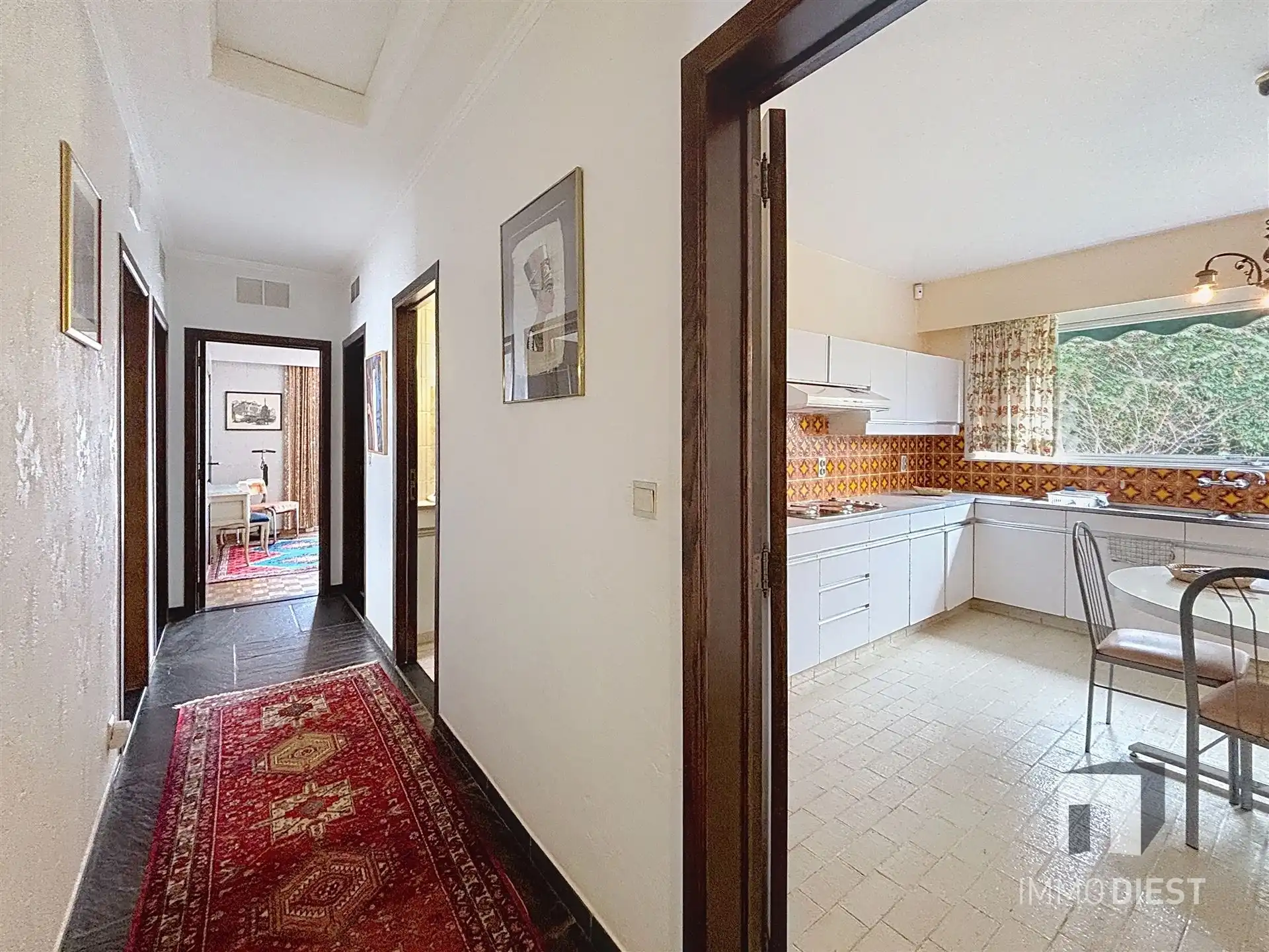 Witte villa met 4 slaapkamer boven op Baalberg foto 17