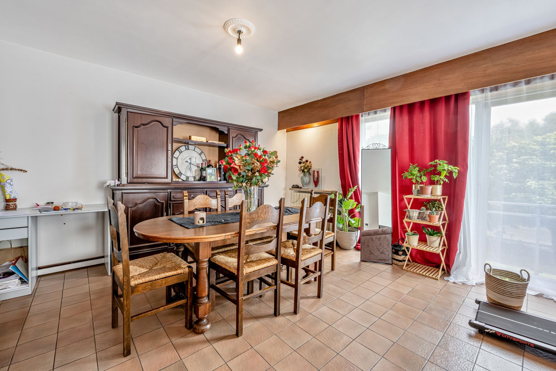 Appartement met 3 slpk een terras en garage met berging foto 14