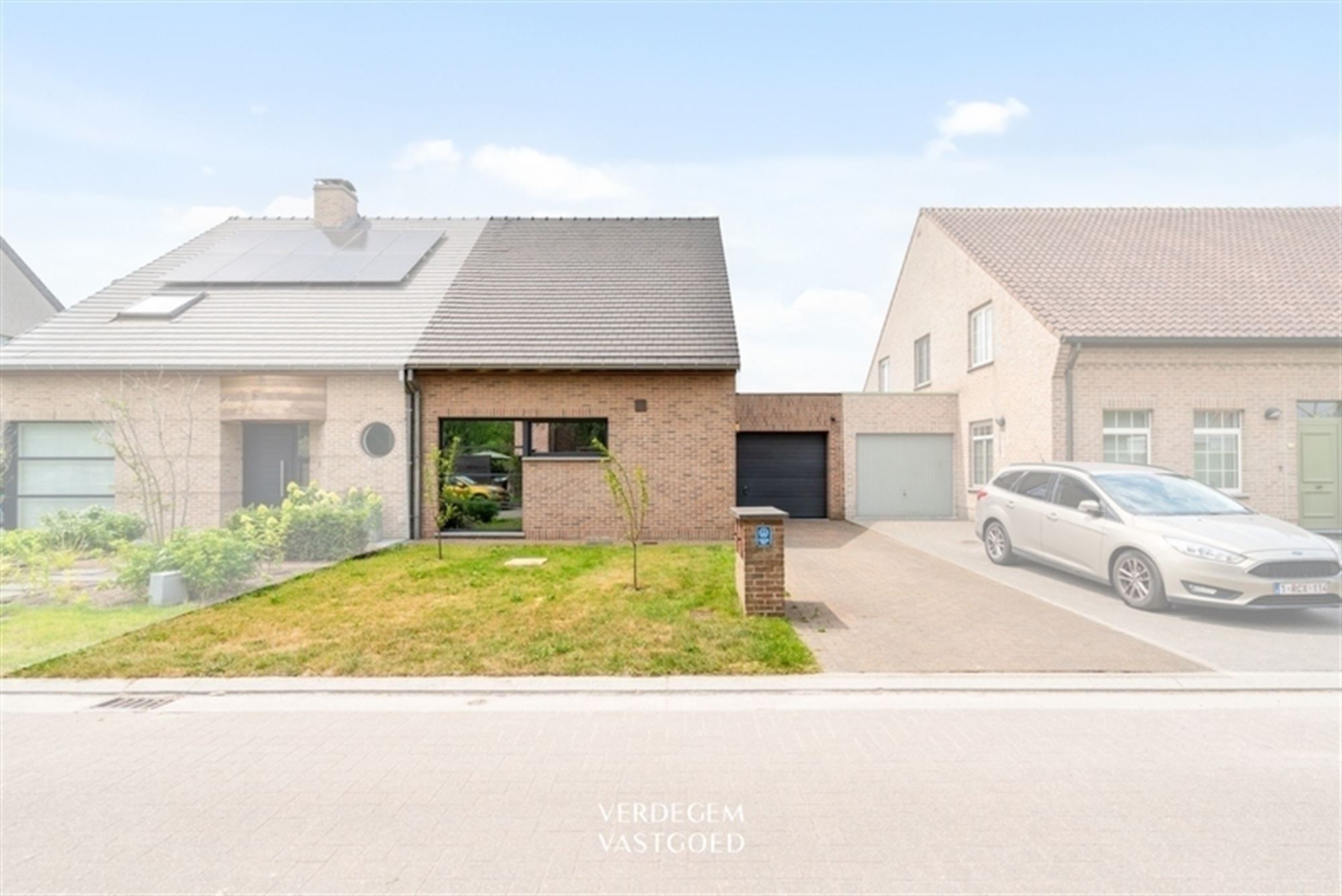 Rustig gelegen woning op wandelafstand van het centrum foto {{pictureIndex}}