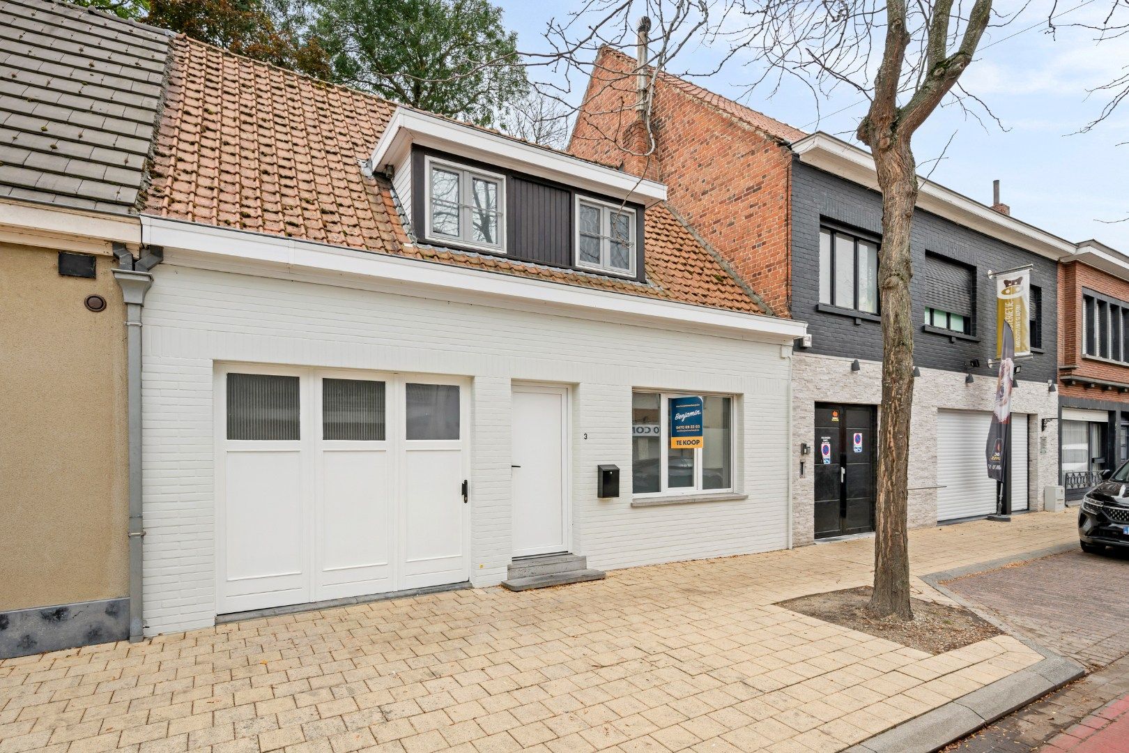 Rijwoning met 2 slaapkamers, zonnige tuin en inpandige garage in Stasegem  foto 14