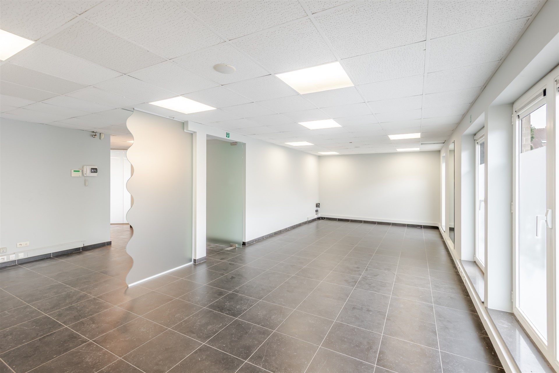 Veelzijdige commerciële ruimte / praktijkruimte foto 6