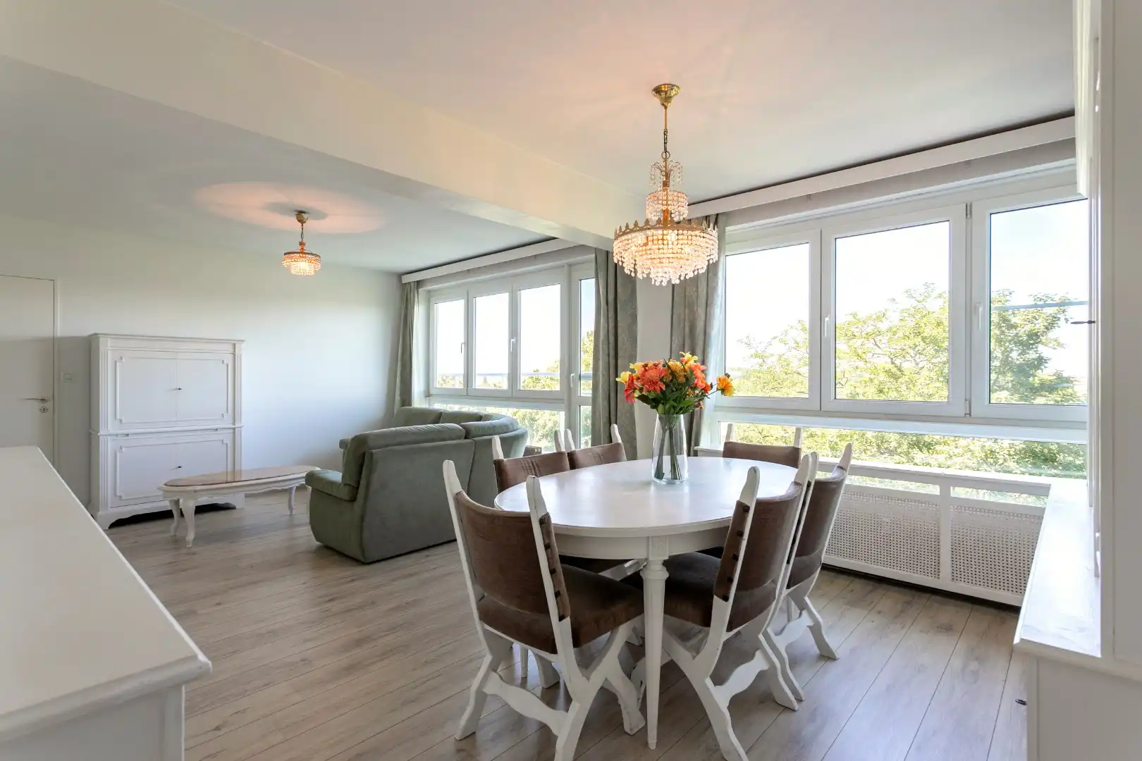 App (82m²) te koop in Breughelpark, met 2 slpks, ruim balkon en kelder foto 6