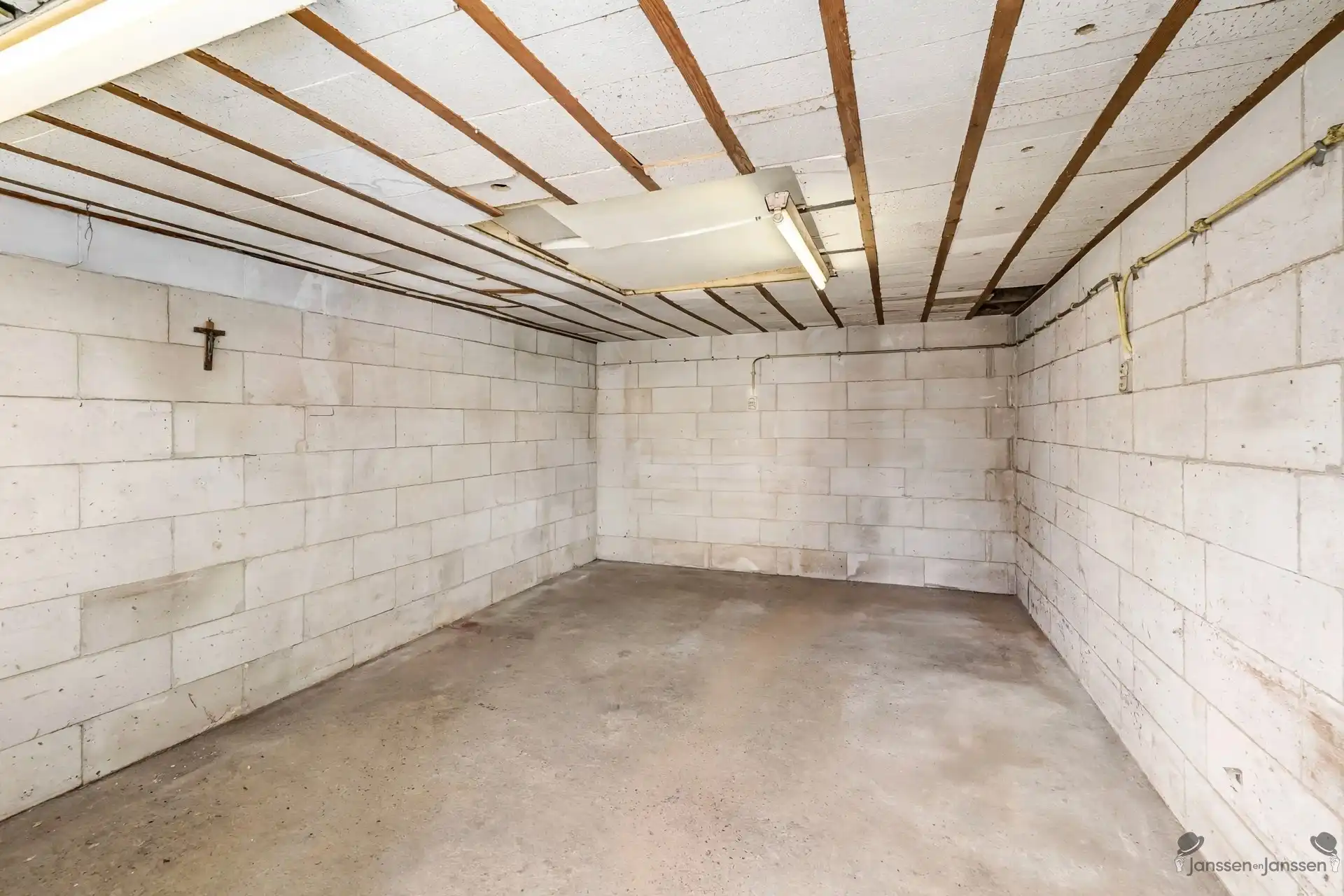 Te renoveren woning met 3 slaapkamers te Beerzel foto 17
