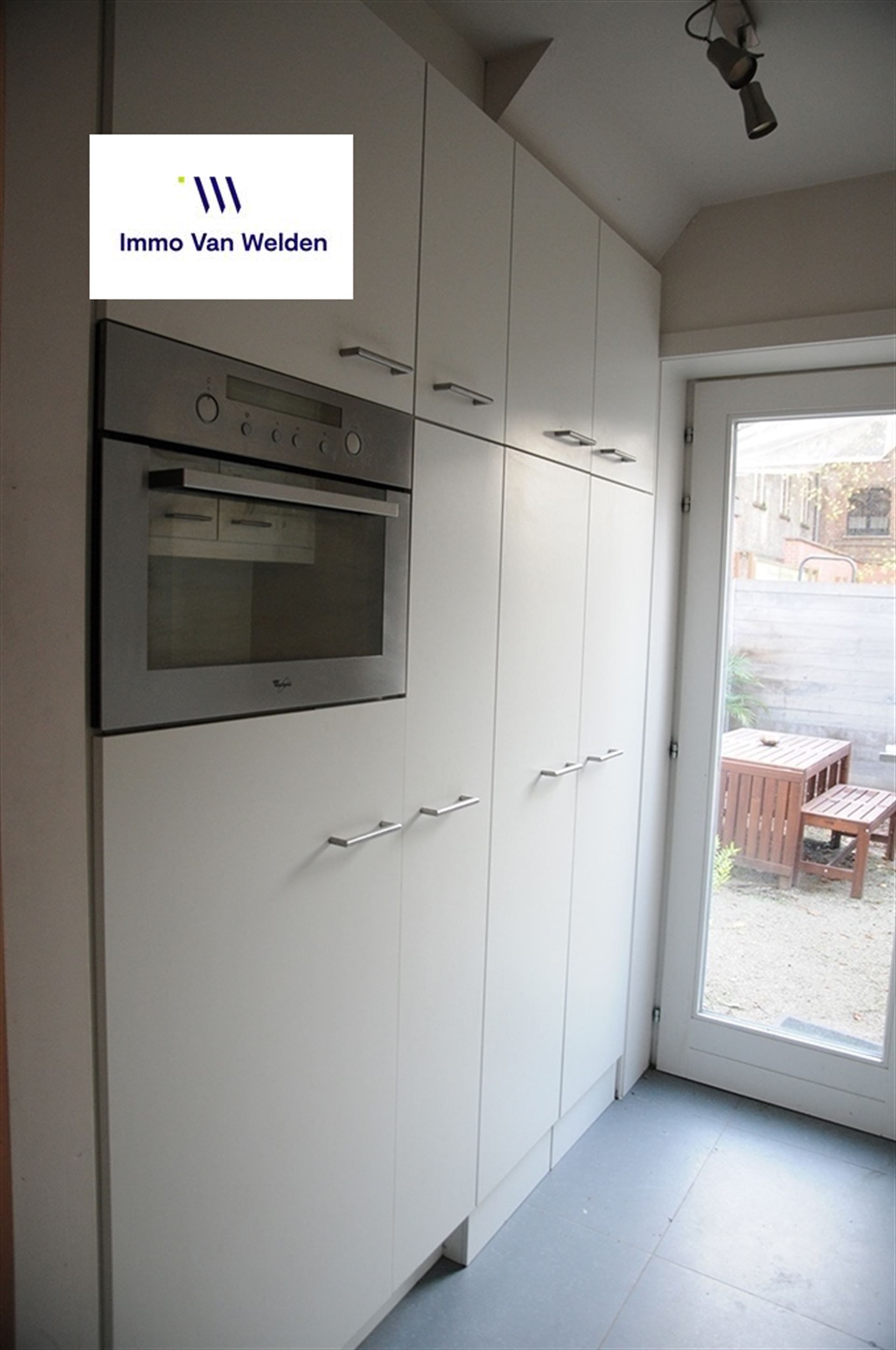 Gerenoveerd beluikhuisje in het centrum van Oudenaarde foto 4