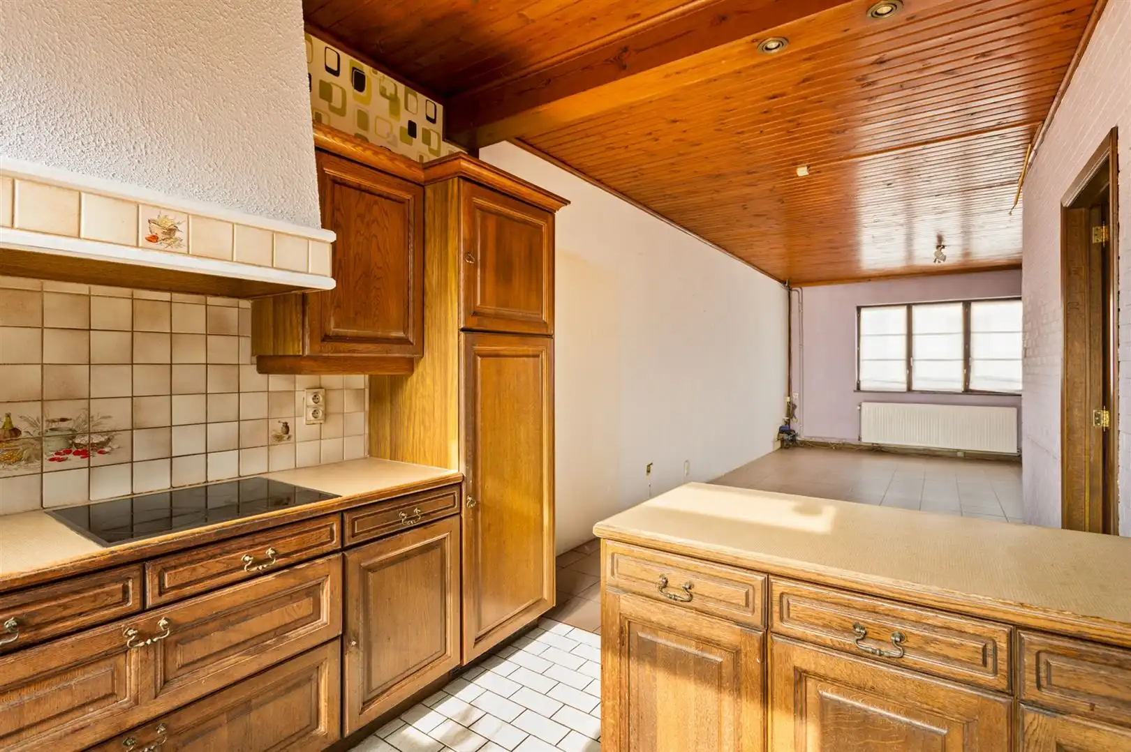 Te renoveren woning met garage in centrum foto 9