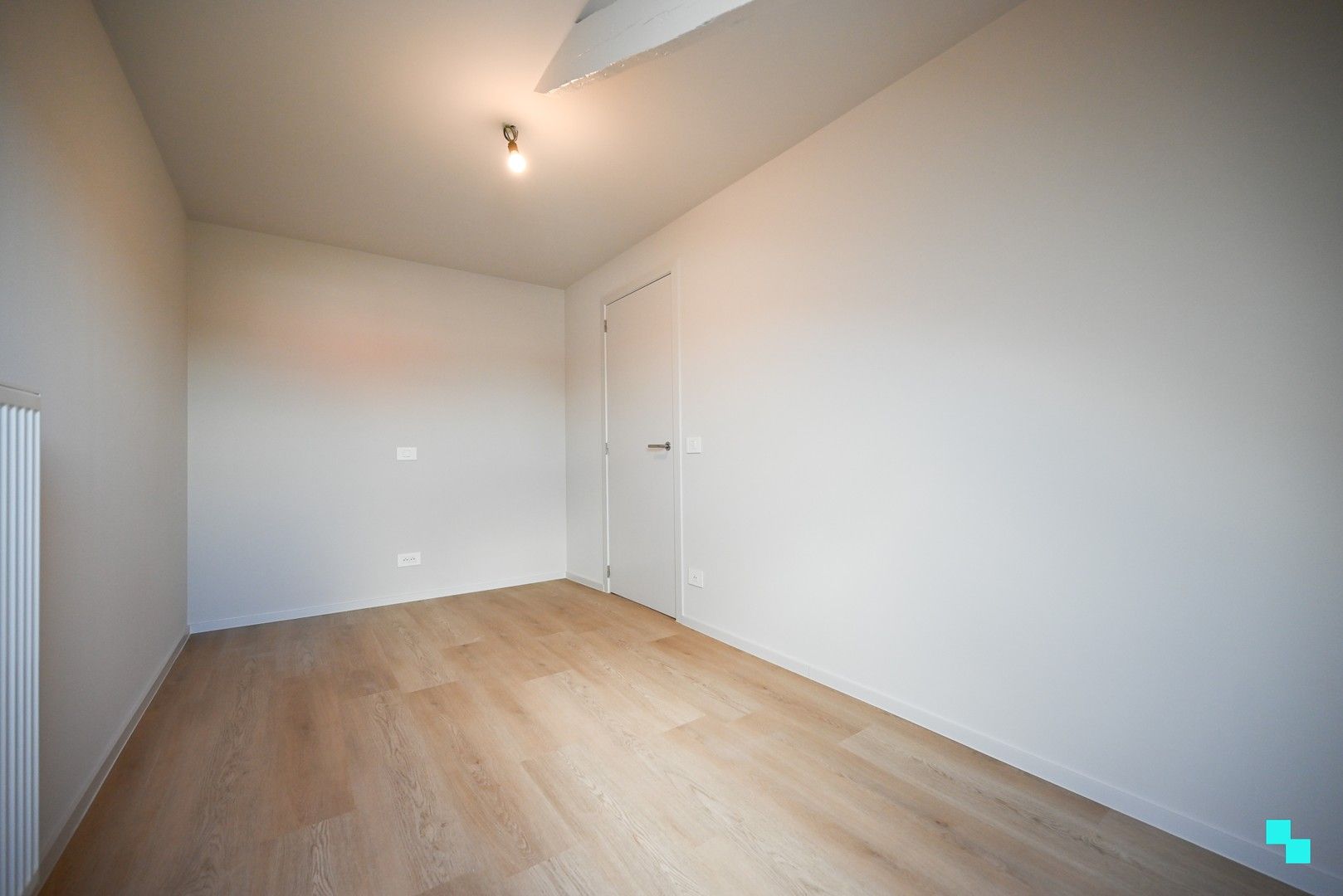 Prachtig & compleet gerenoveerde burgerwoning in hartje Izegem foto 25