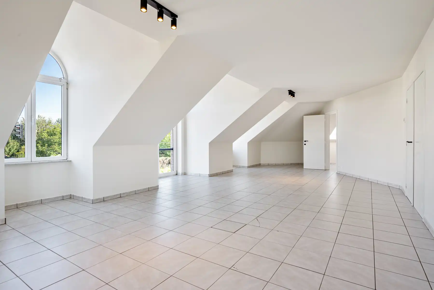 Appartement te huur foto 6