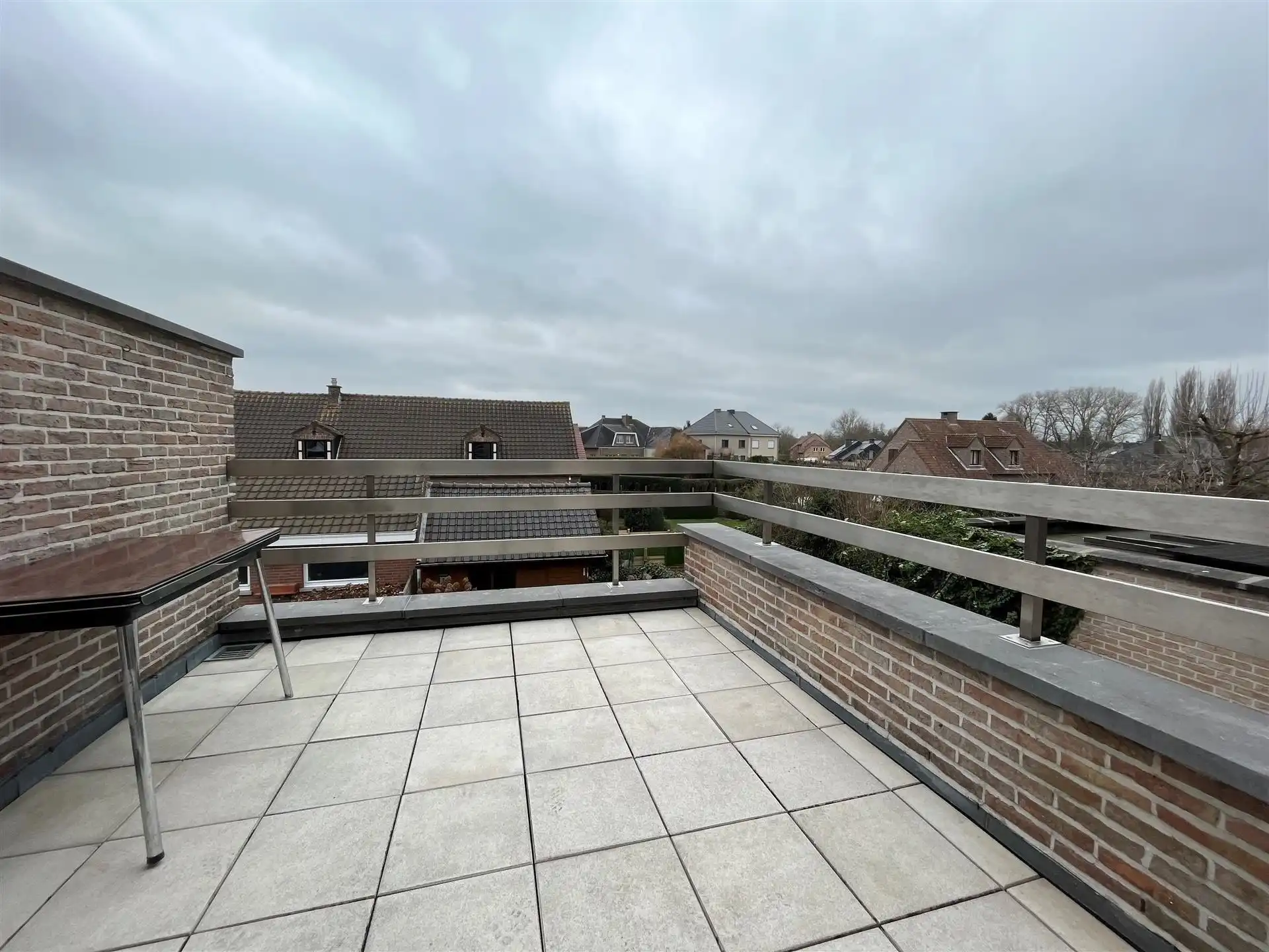 Appartement met terras en parking foto 5