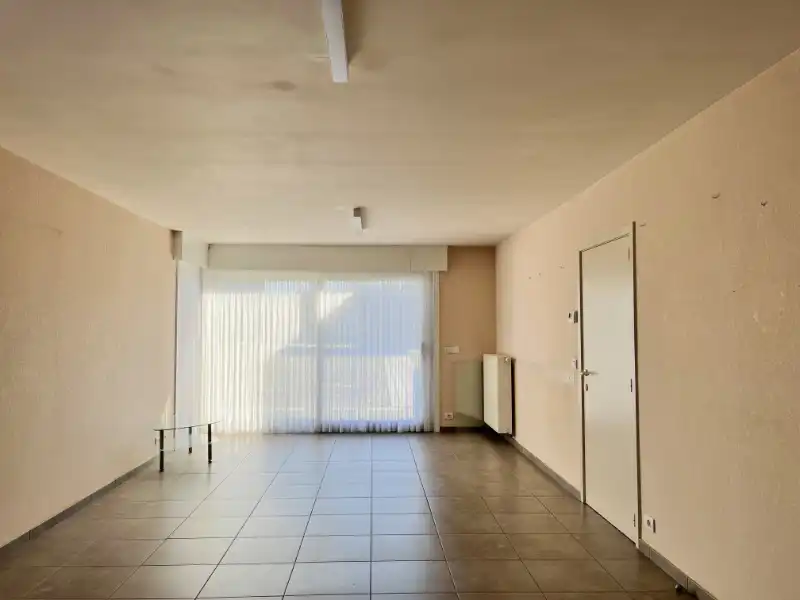 Woning met slaapkamer en badkamer gelijkvloers foto 10