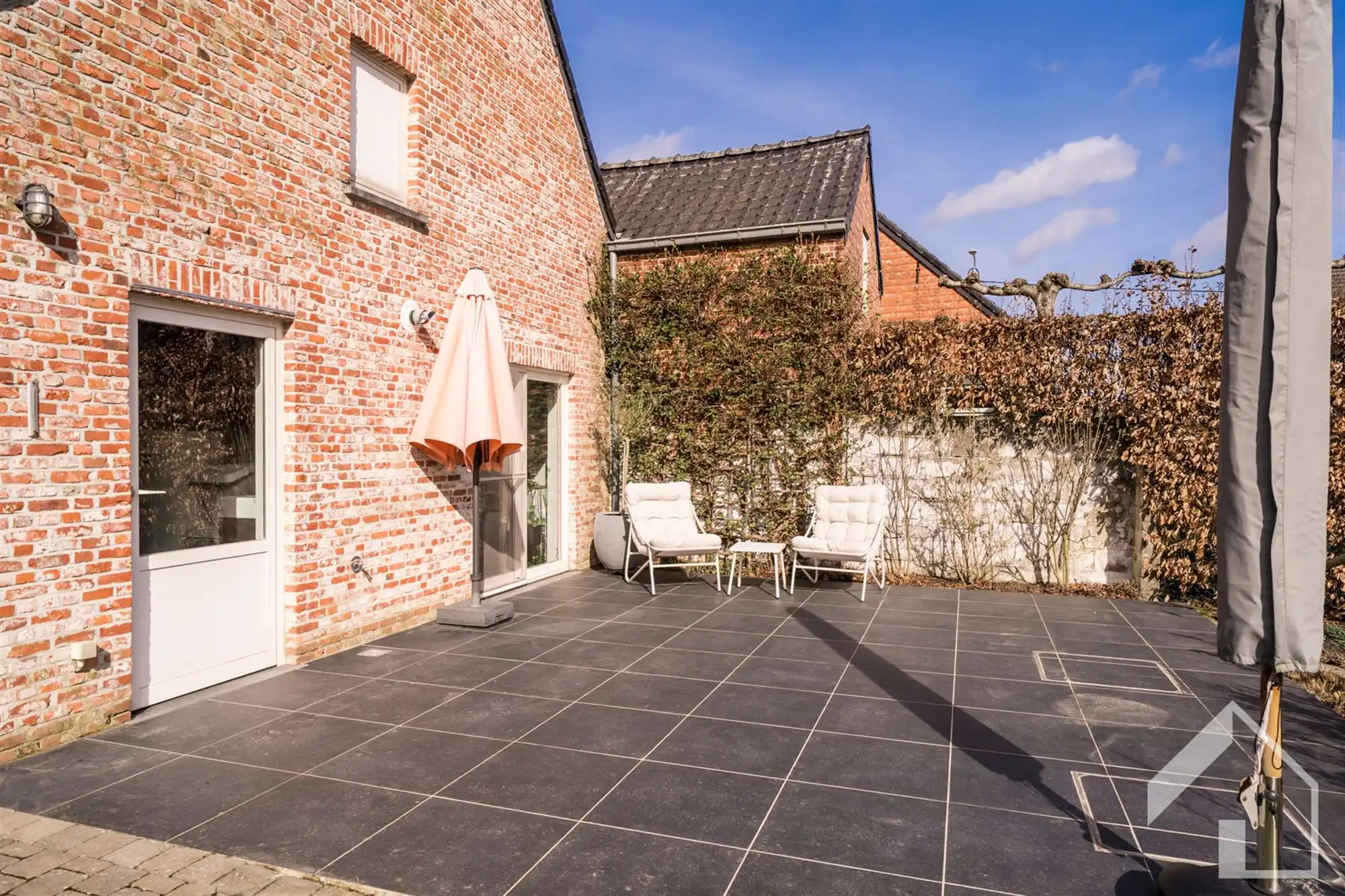 Comfortabele, ruime, instapklare woning met 5 slaapkamers foto 21