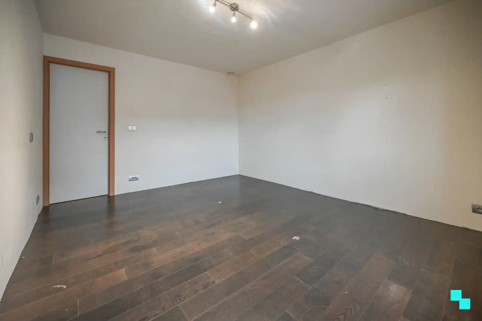 Eéngezinswoning met 2 slaapkamers nabij centrum Izegem foto 18