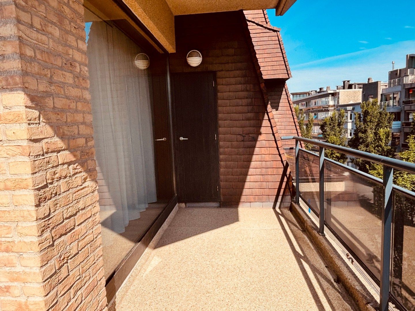 VOLUMINEUS APPARTEMENT IN HARTJE VAN KOKSIJDE foto 8