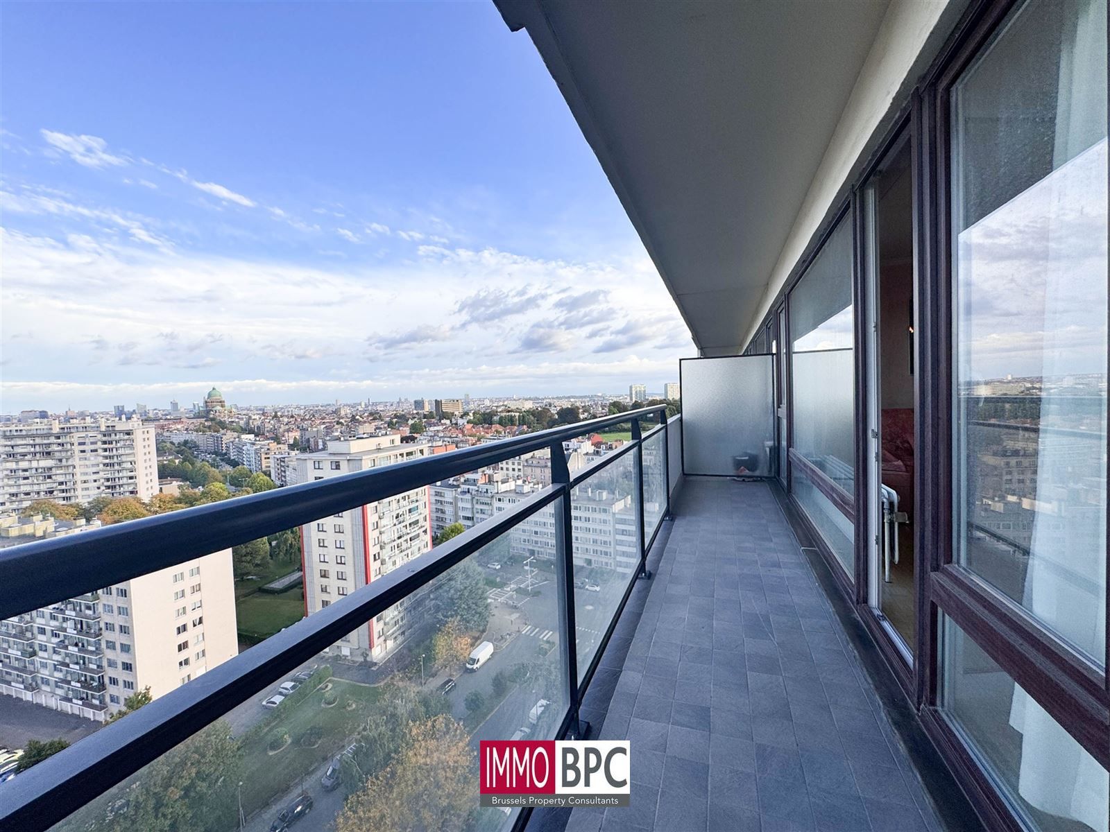 dit prachtige appartement in Ganshoren, waar ruimte, comfort en een indrukwekkend uitzicht  foto 23