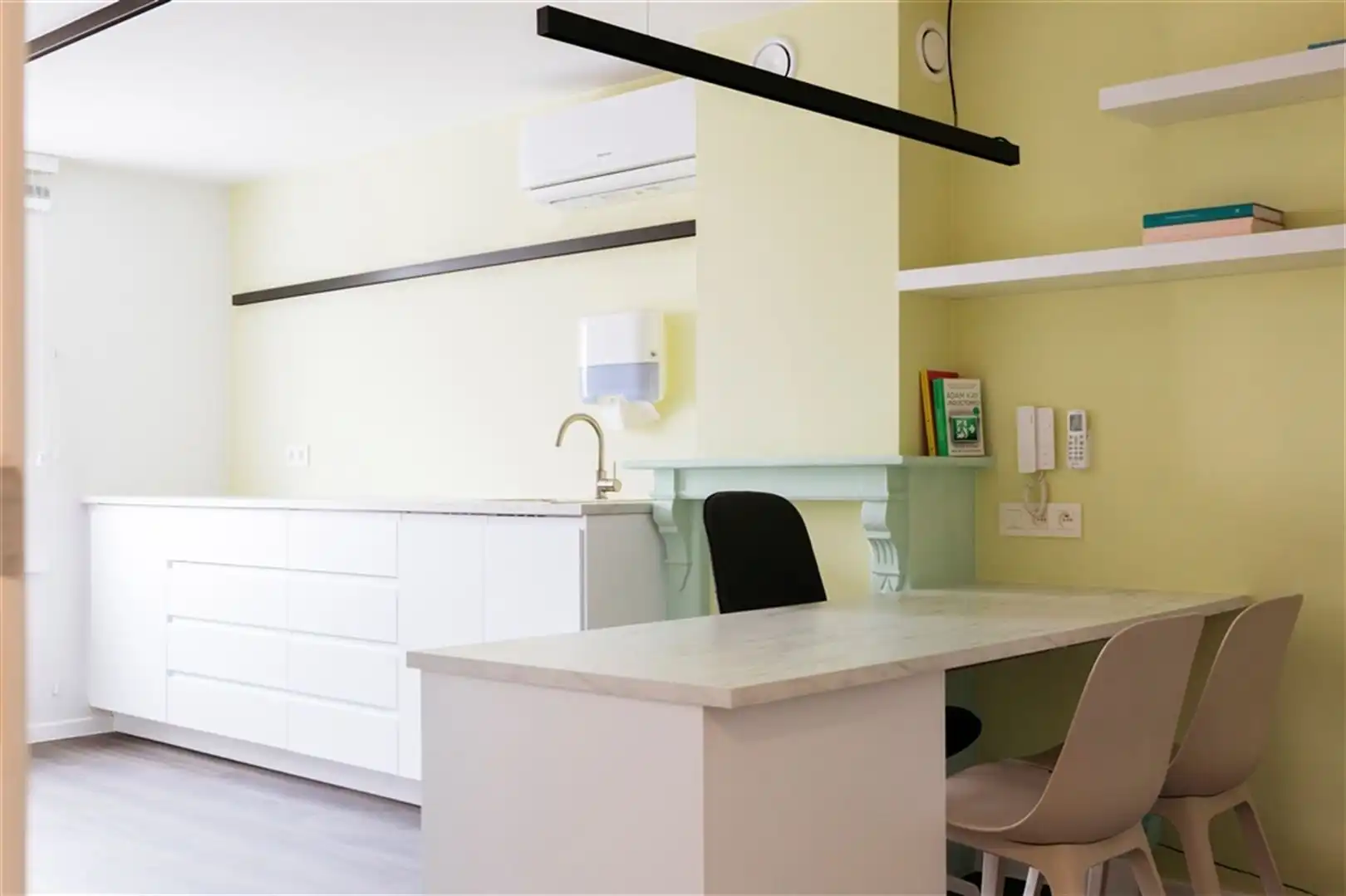 Kantoren/praktijkruimten op strategische locatie in Gent met parking foto 14