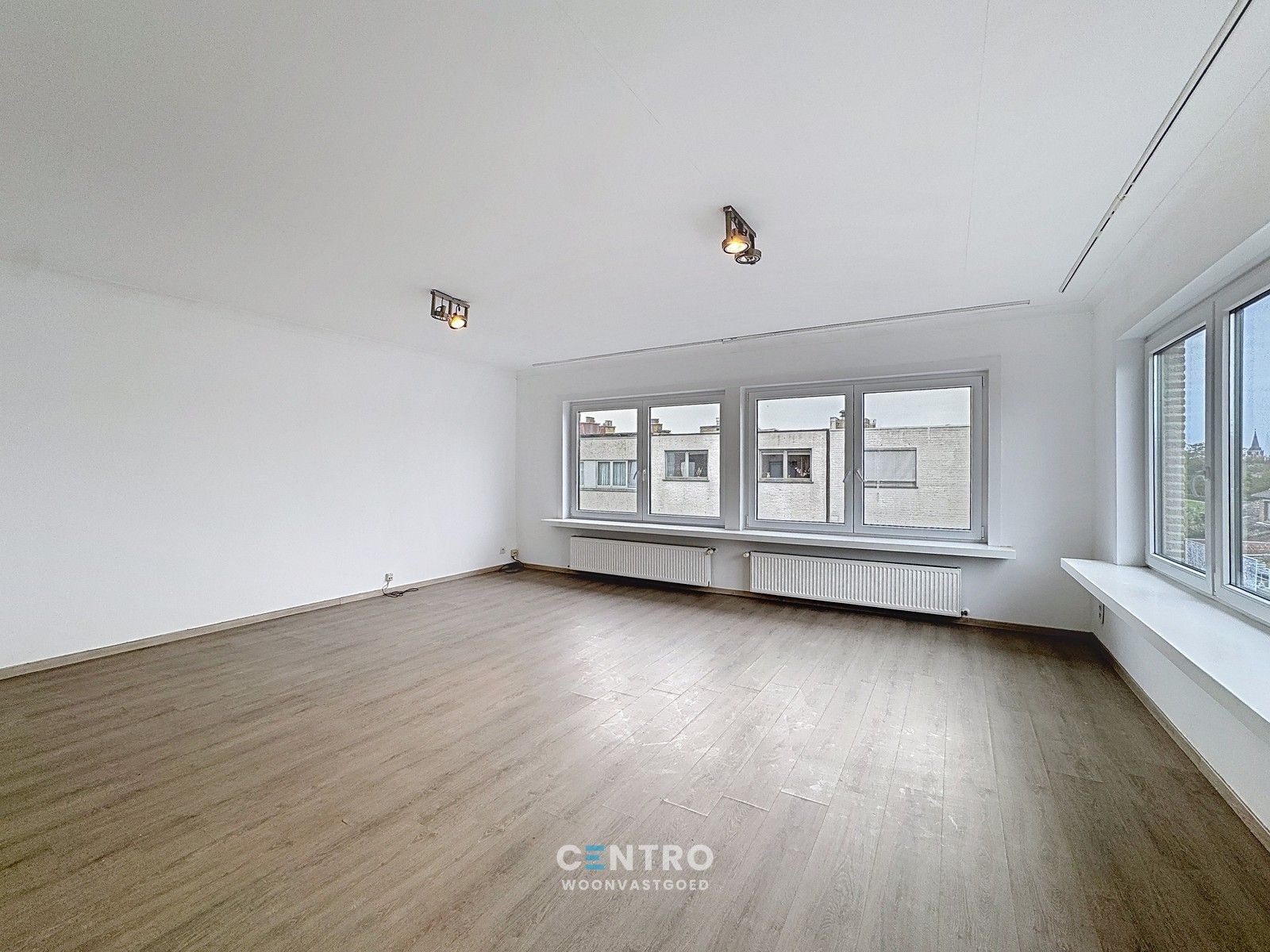 LICHTRIJK appartement op leuke ligging te Blankenberge! foto 3
