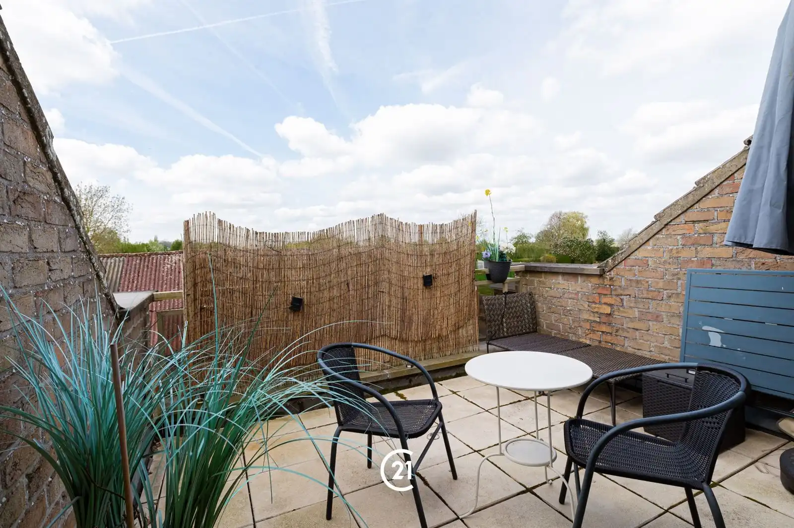 Penthouse met 2 slaapkamers, zonnig terras en geen syndicus! foto 3