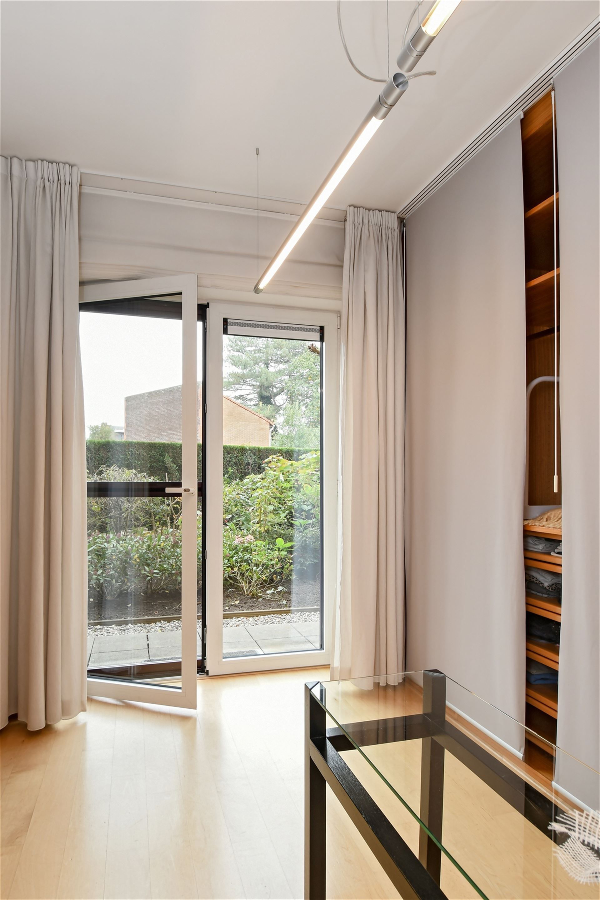 Luxueus en instapklaar appartement met 3 terrassen en ondergrondse garagebox in residentie “Leemhoek III” te Maaseik. foto 39