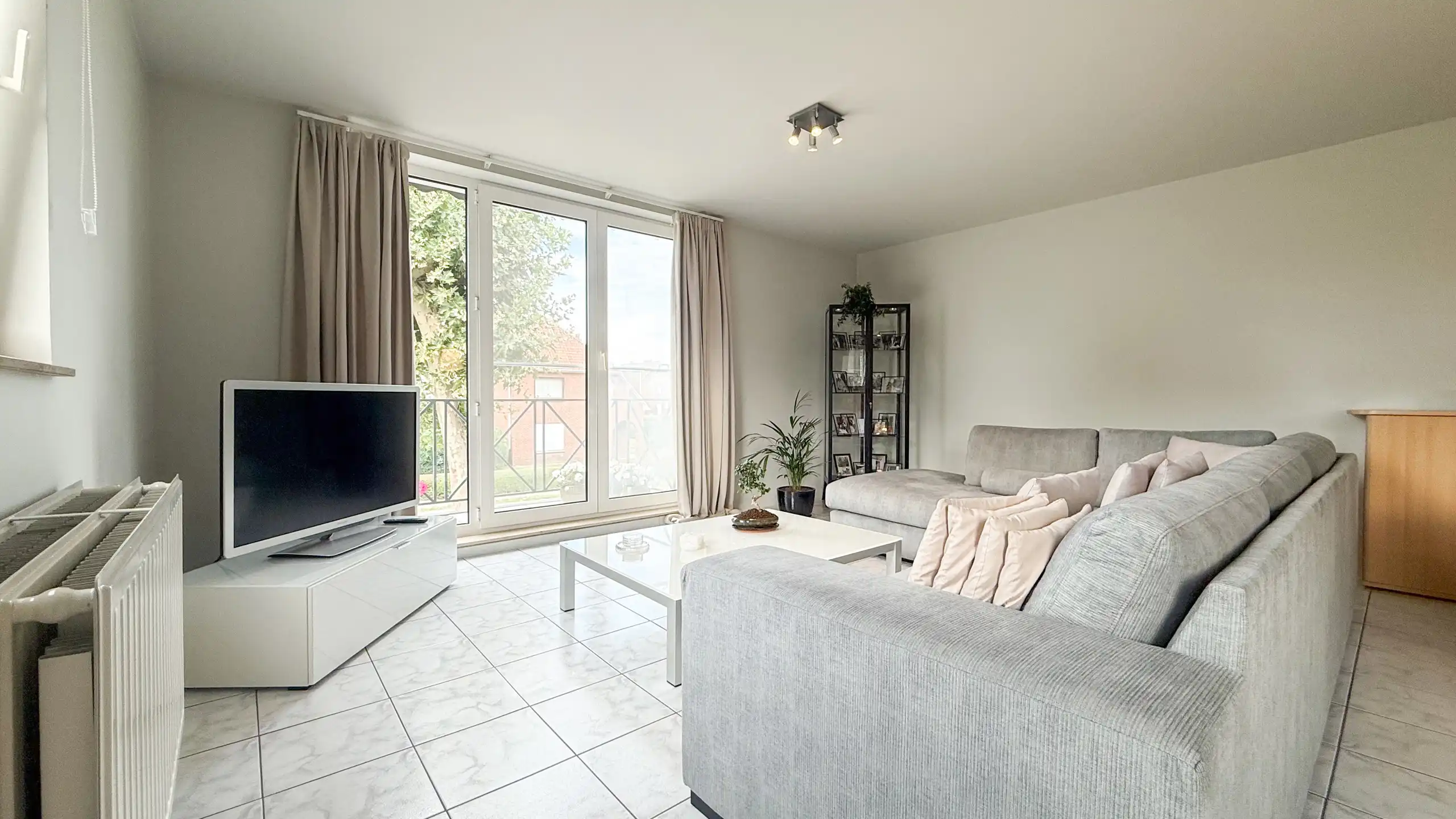 Ruim appartement op toplocatie met 2 slaapkamers! foto 5