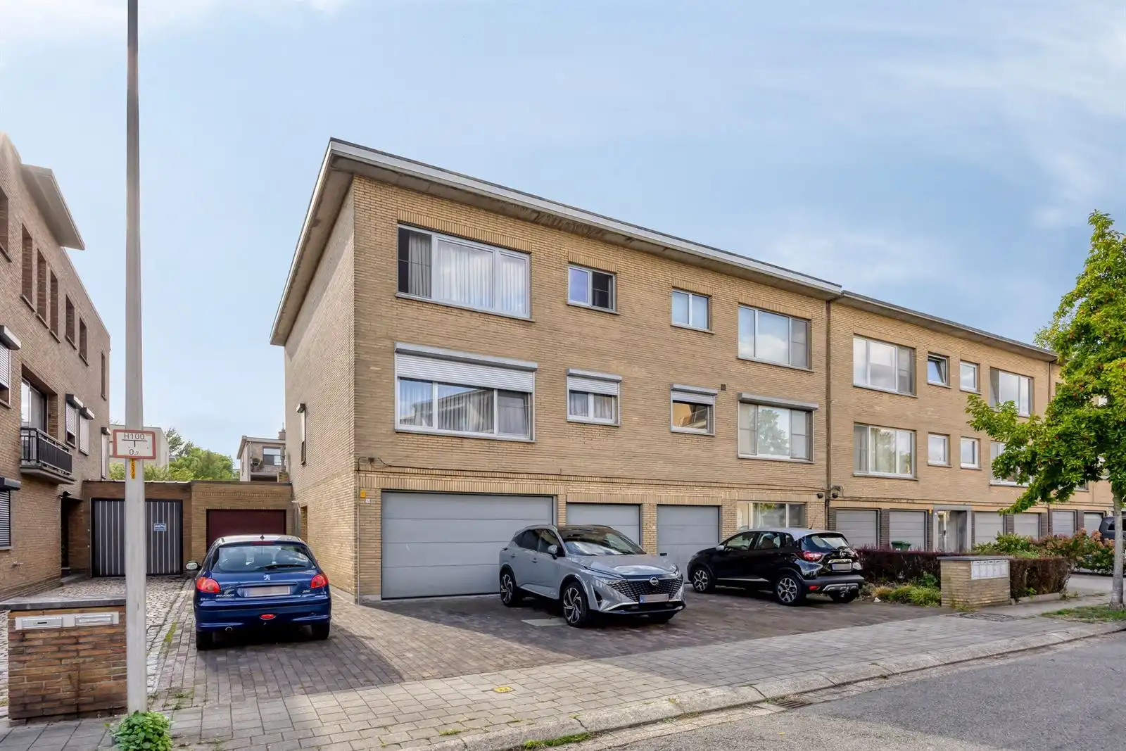Instapklaar 2-slpk appartement met parking! foto {{pictureIndex}}