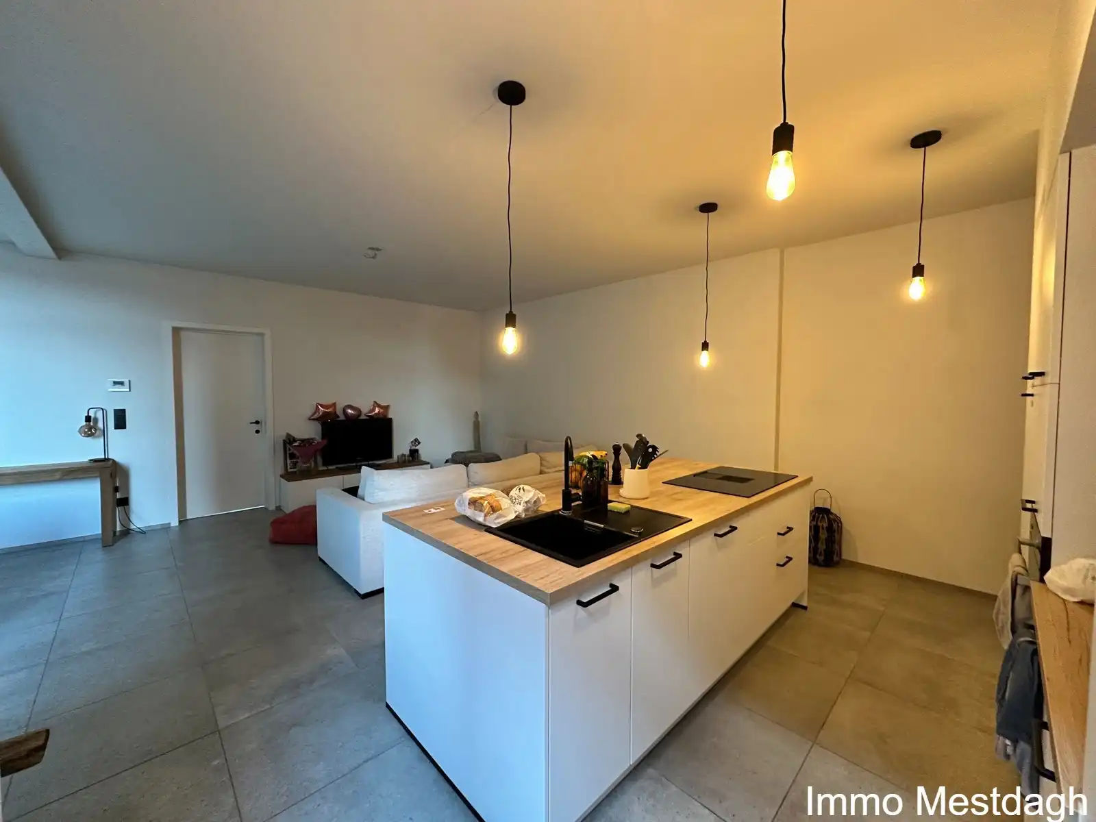 Prachtig modern appartement met terras en parking – Hartje Diest foto 6