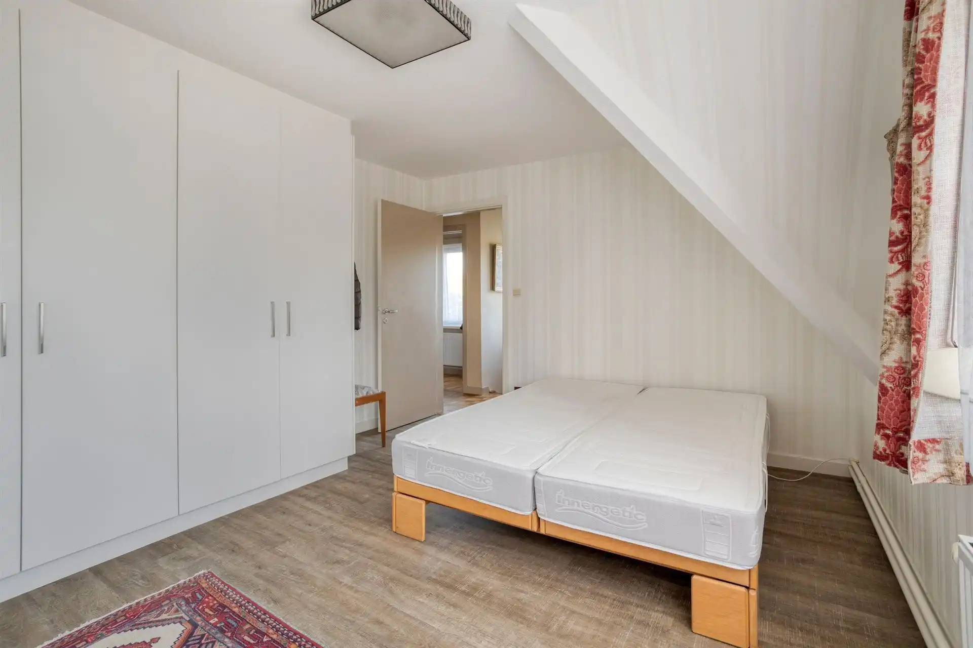 Karaktervolle woning met 3 slpk's, ruime tuin en garage! foto 14