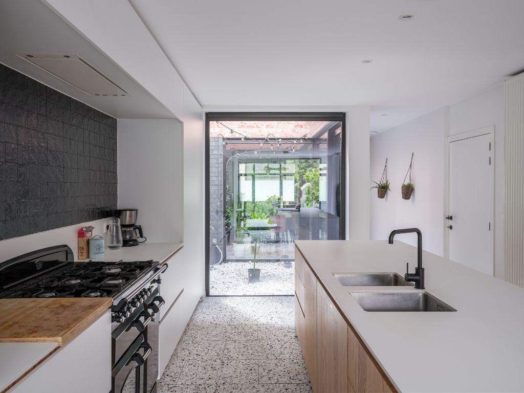 Charmante burgerwoning (BVO 214 m²) met 3 slaapkamers en zonnige tuin. foto 6