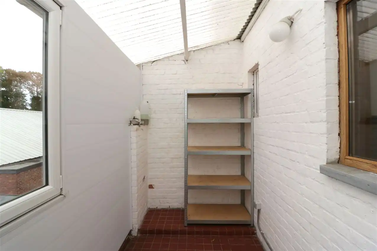 Opbrengsteigendom (handel & 4 app) op toplocatie foto 102