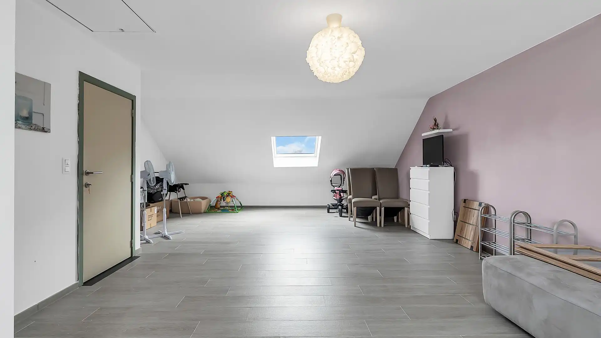 Ruime en energiezuinige nieuwbouwwoning met 5 slaapkamers, zonnige tuin en dubbele garage in Maasmechelen foto 17