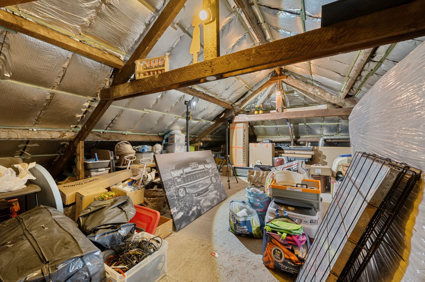 KWENENBOS: woning met 3 kamers, dubbele garage en grote tuin foto 16