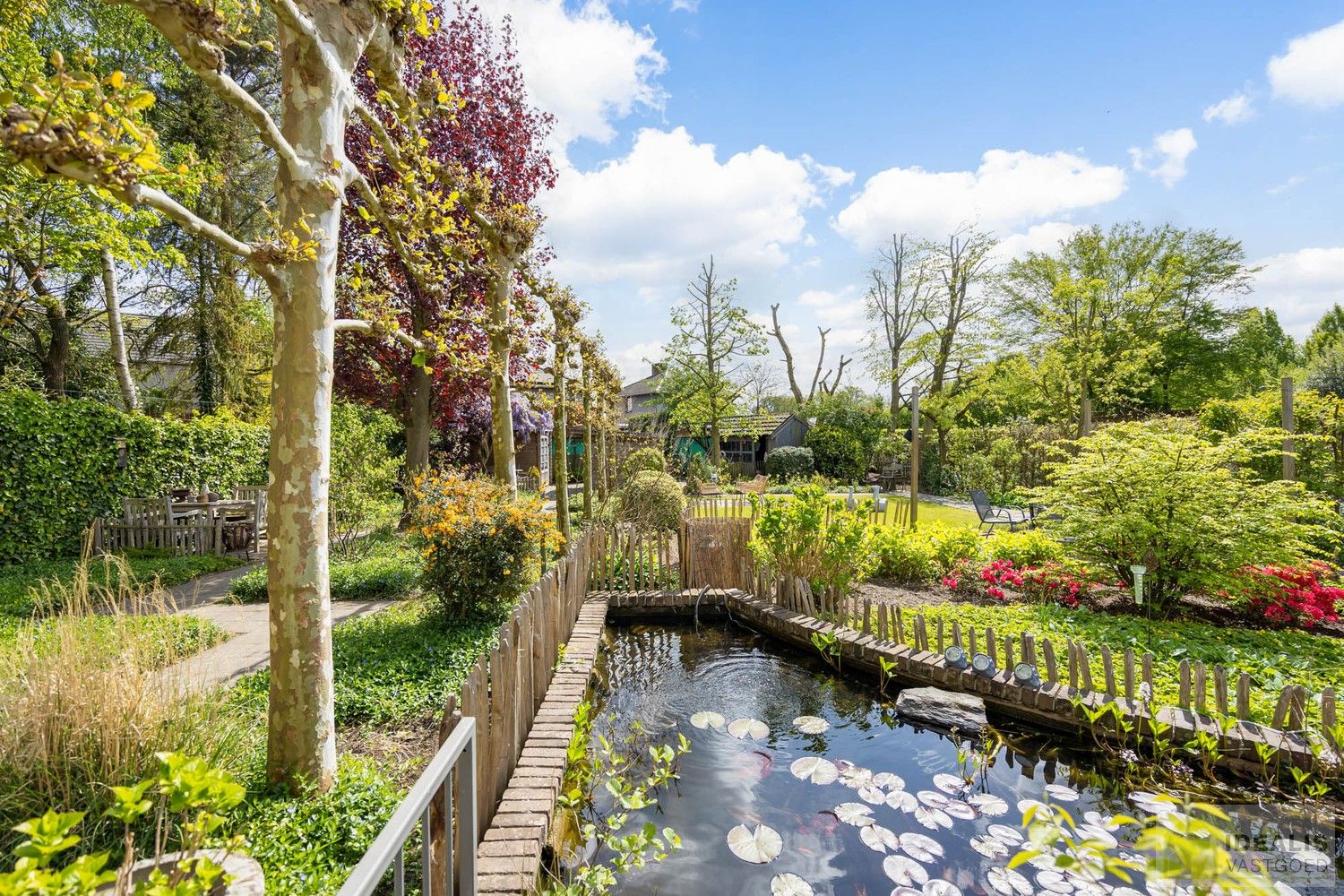 IDEALIS VASTGOED – Prachtige, stijlvolle woning mét B&B-gedeelte, van maar liefst +-315m² foto 40