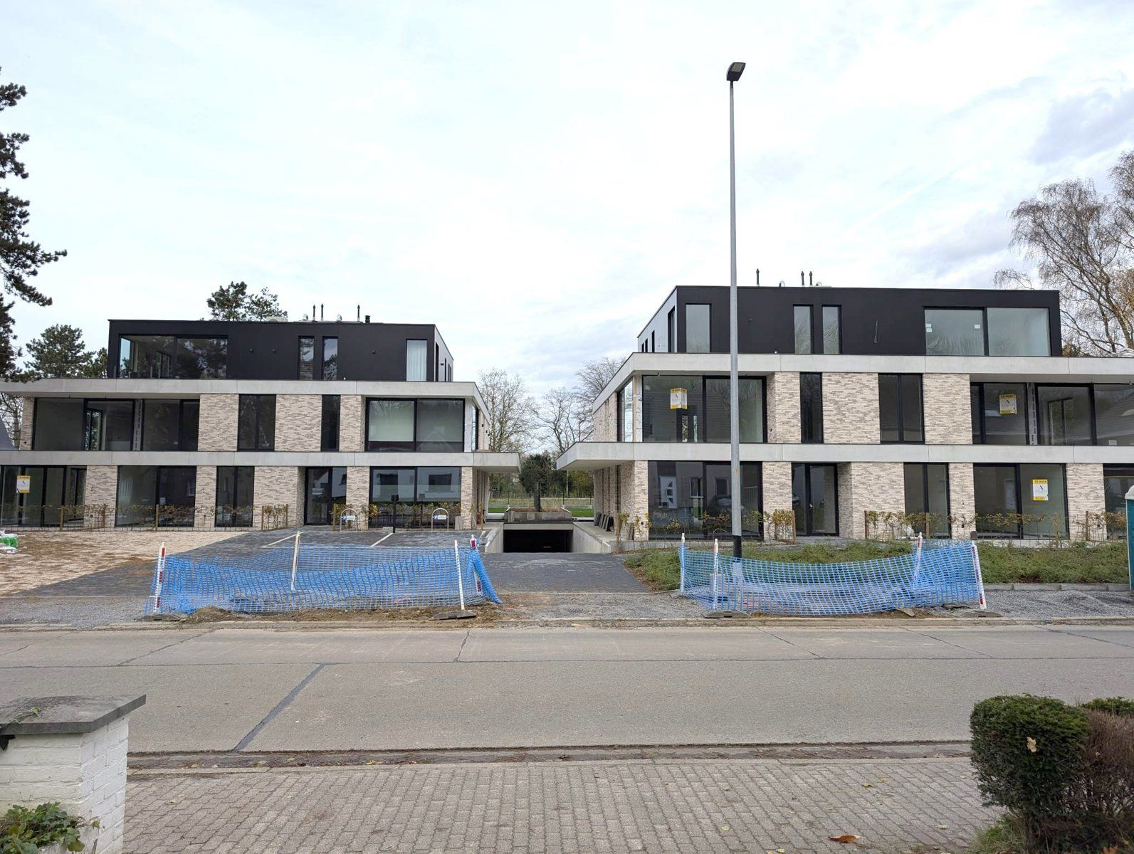 BEN-appartement met 2slpk, garage, 2 terrassen en tuintje foto 16