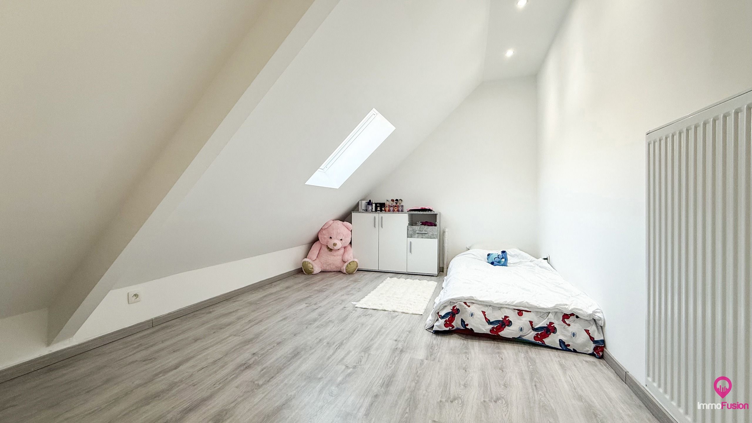 Instapklare woning met 5 slpks op riant perceel te Paal! foto 29